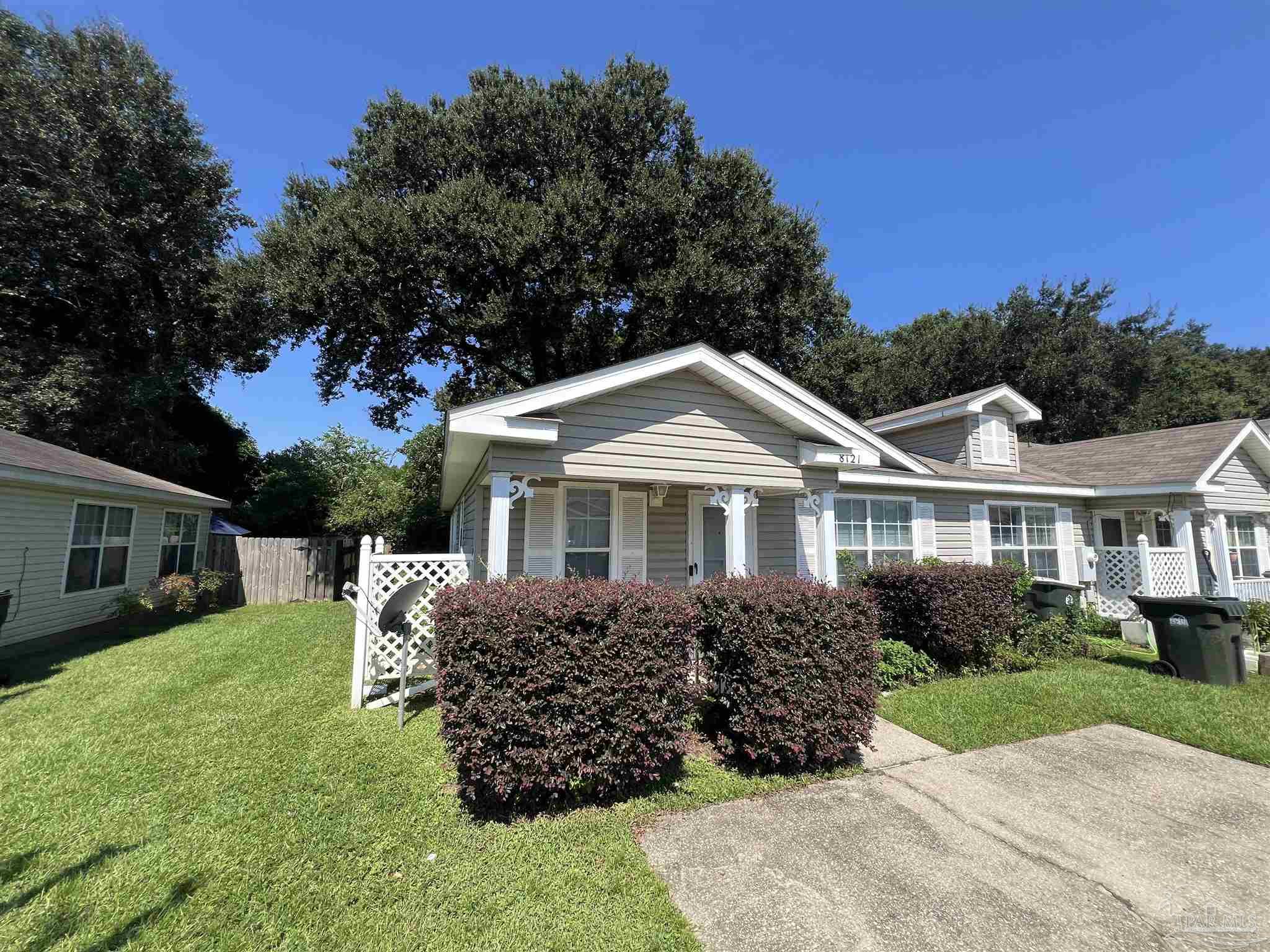 8121 Heirloom Dr