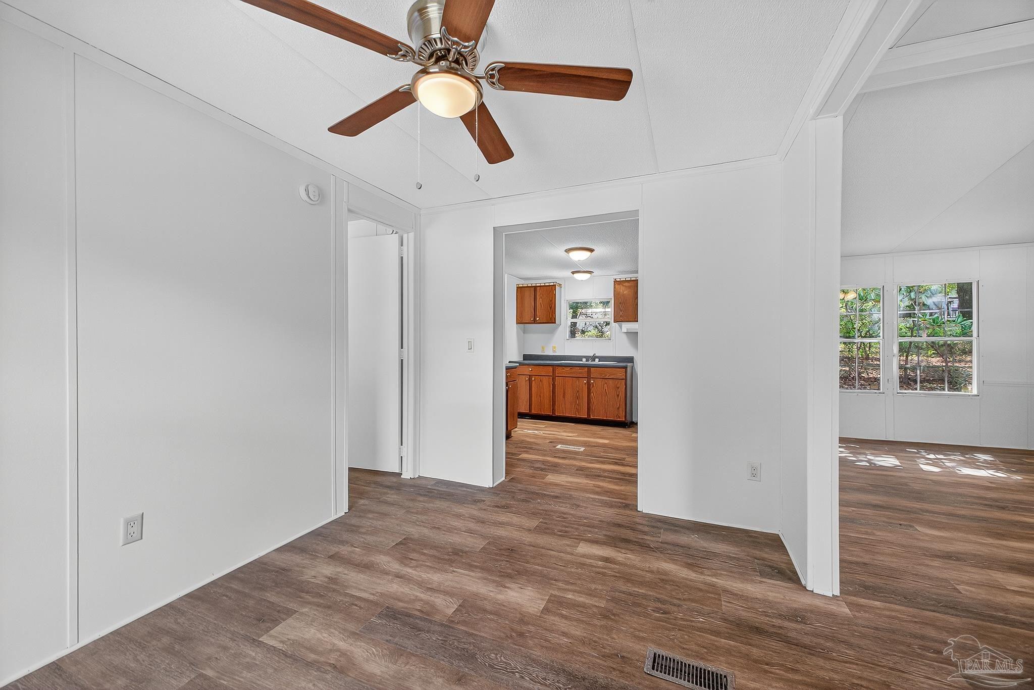 3801 Legend Creek Dr