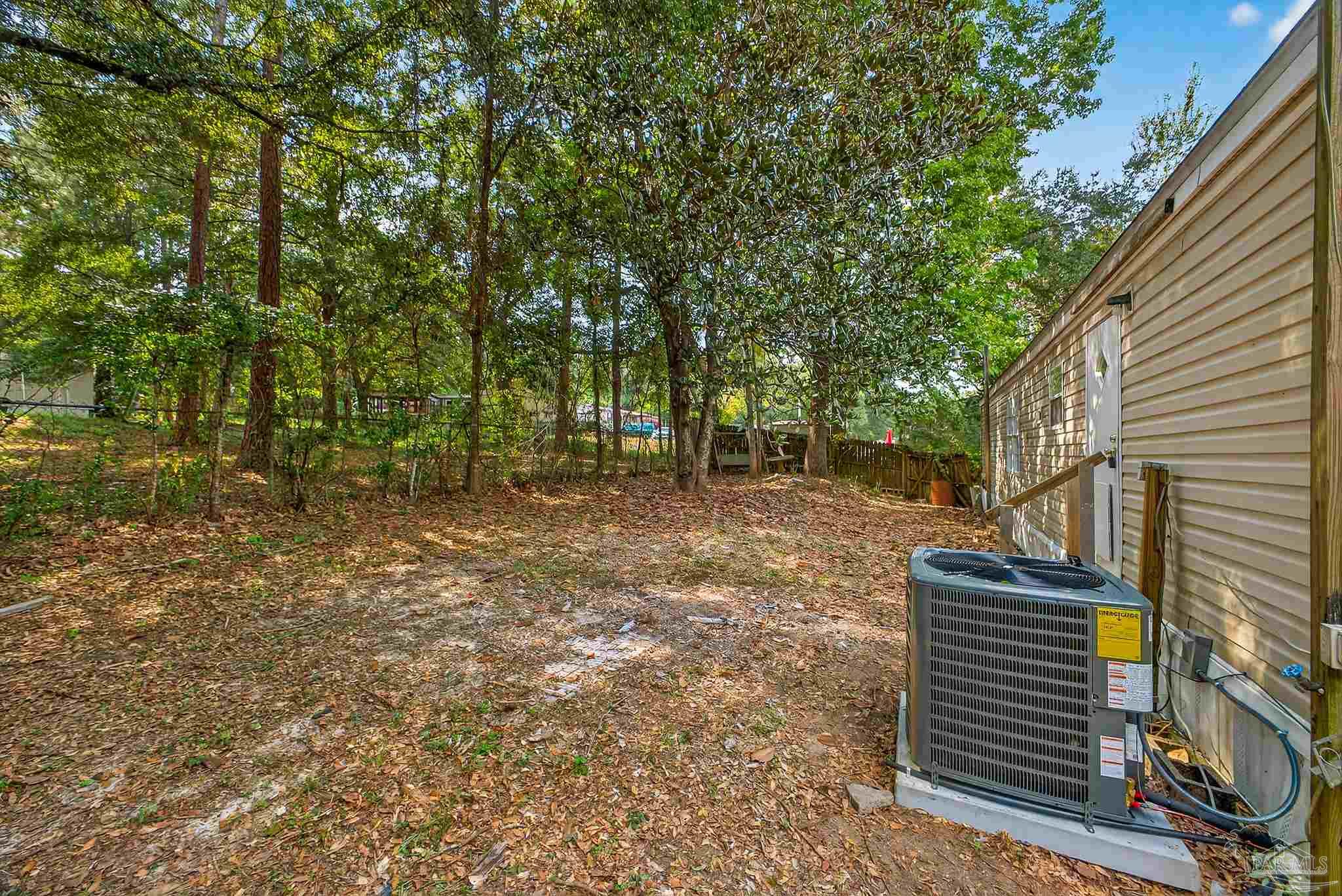 3801 Legend Creek Dr