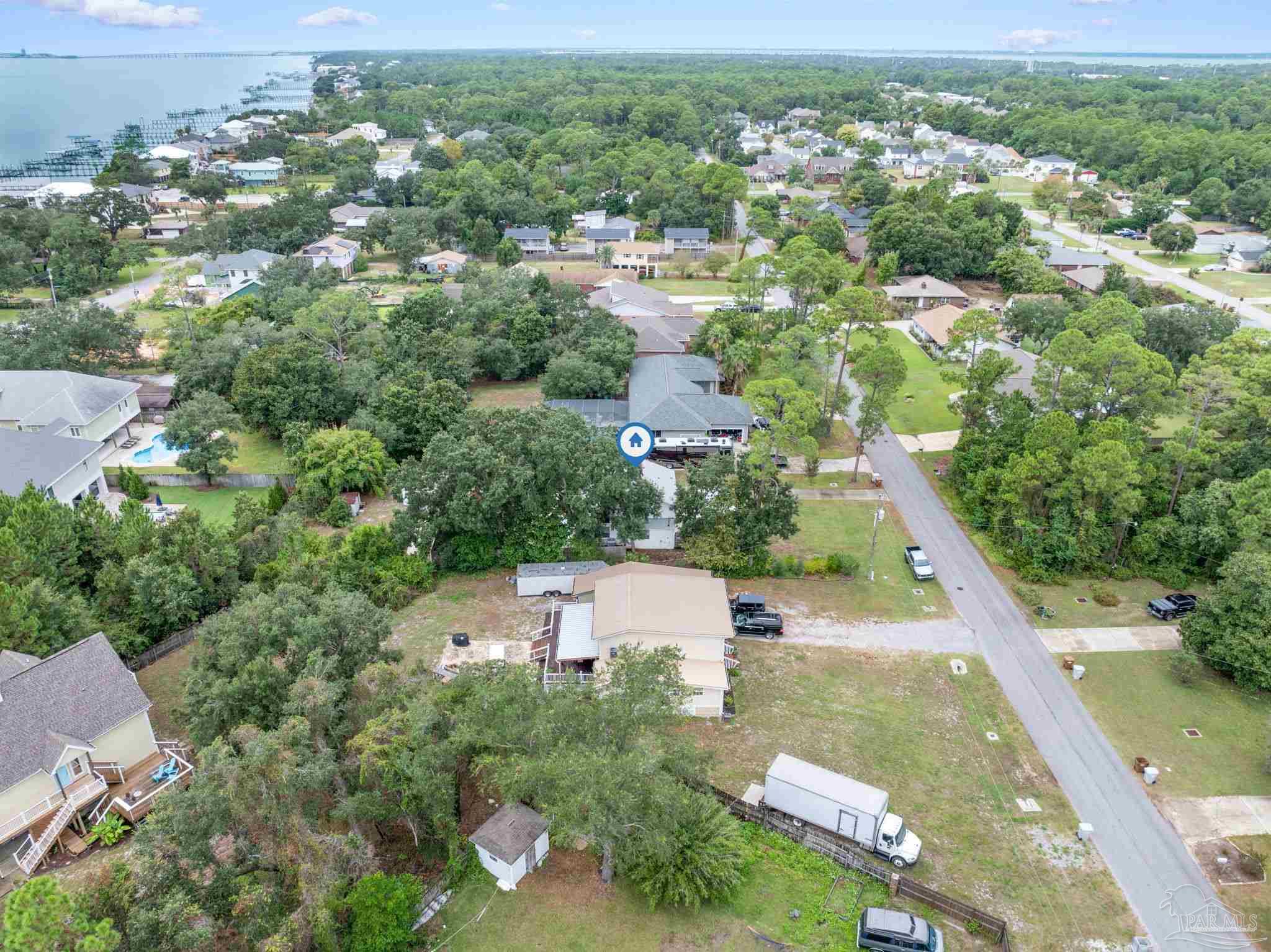 3225 Laurel Dr