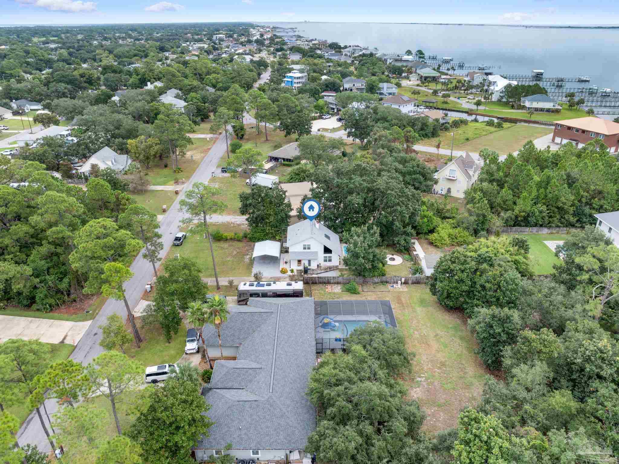3225 Laurel Dr