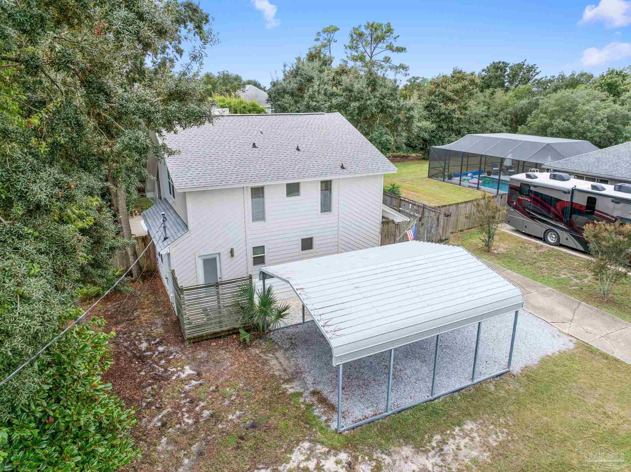 3225 Laurel Dr