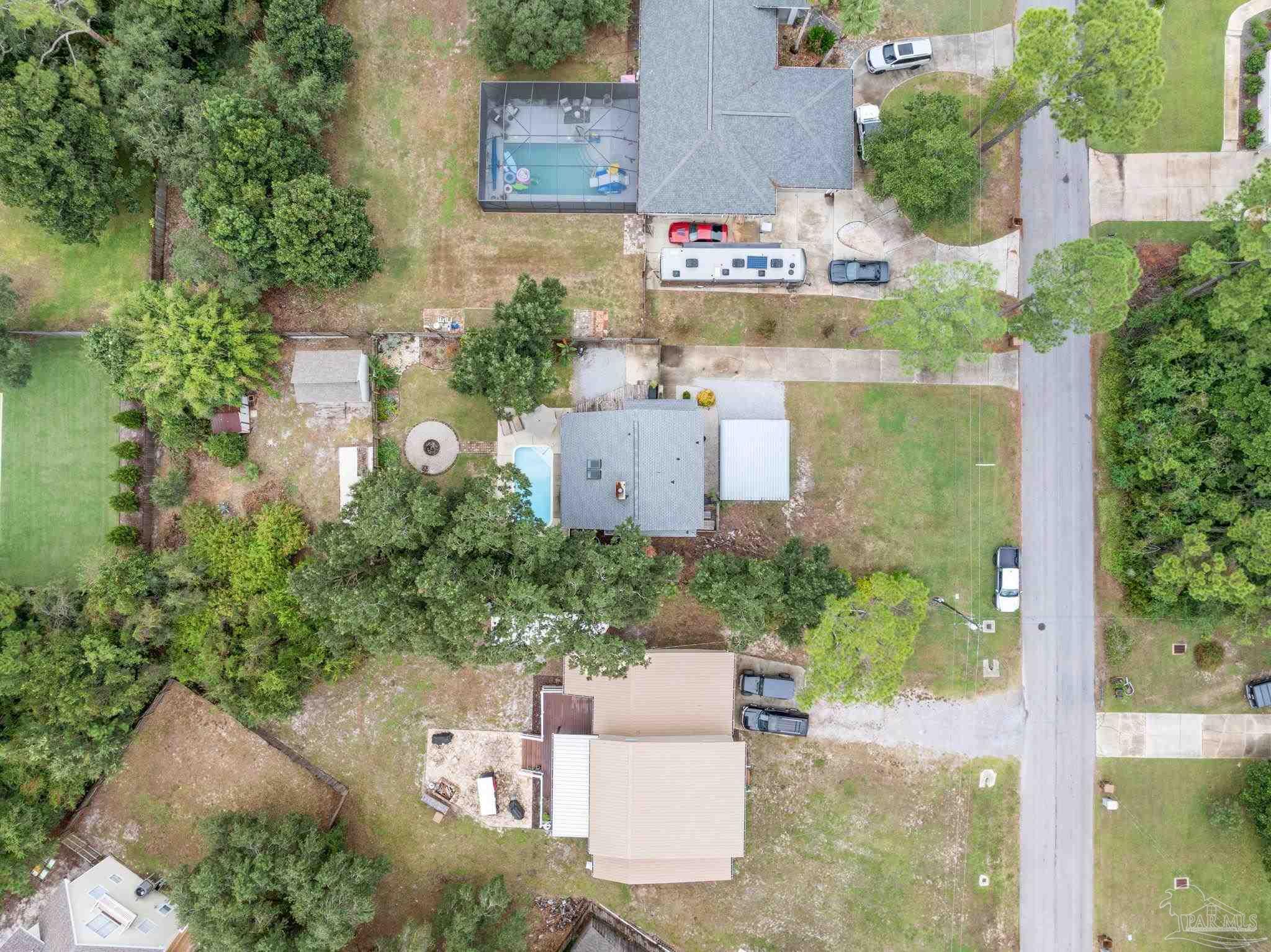 3225 Laurel Dr