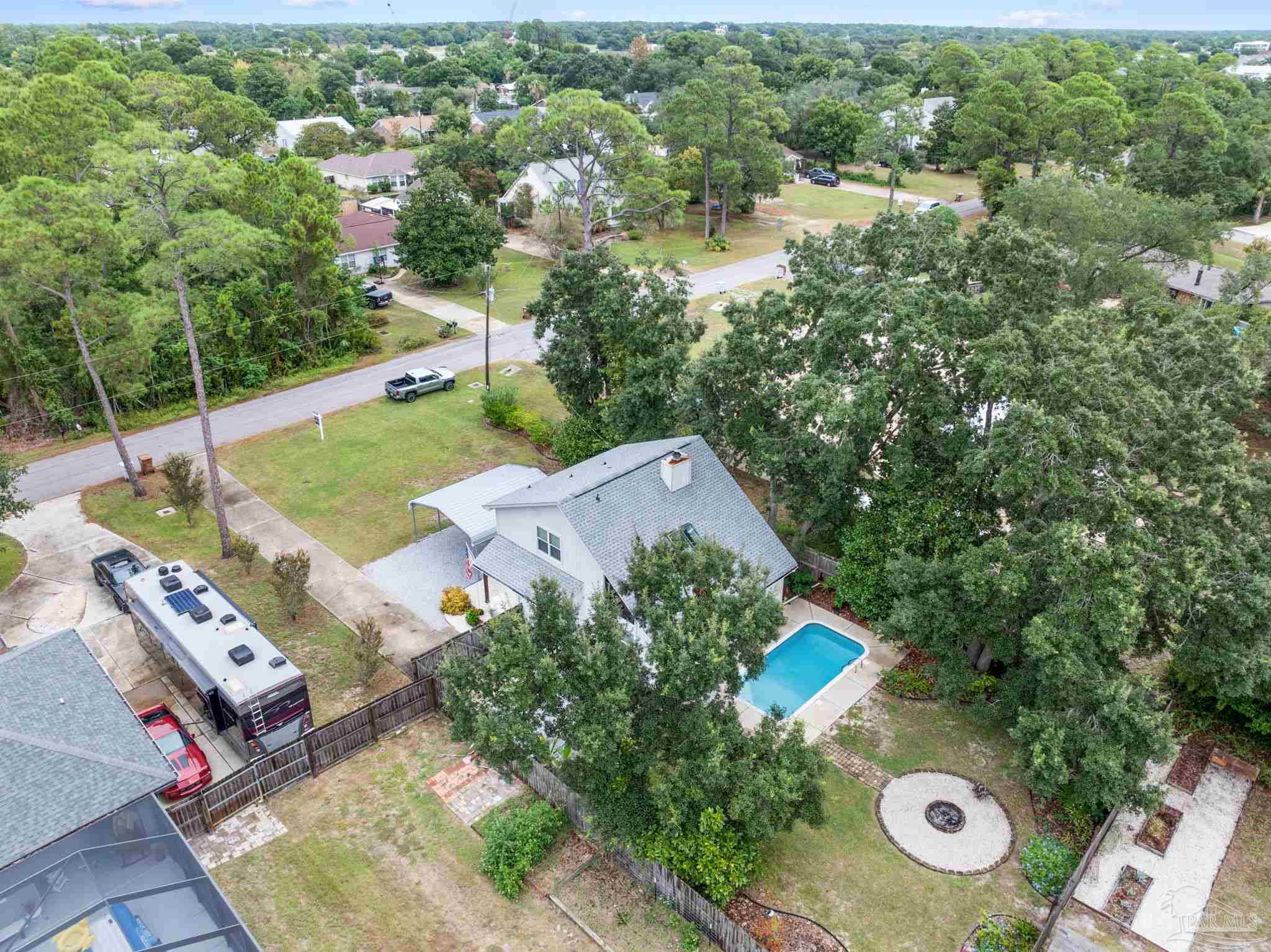 3225 Laurel Dr