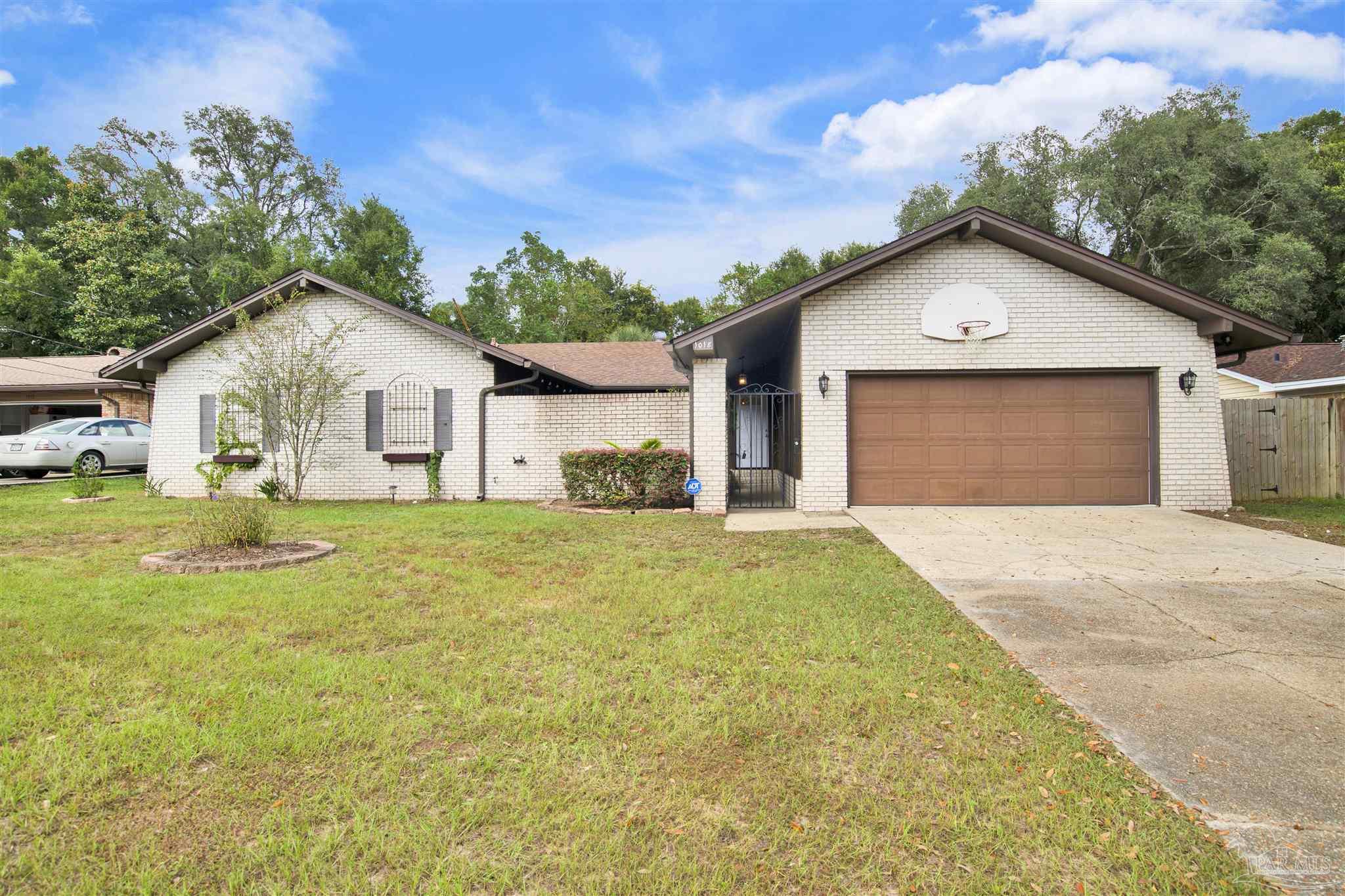 1018 Stillbrook Rd