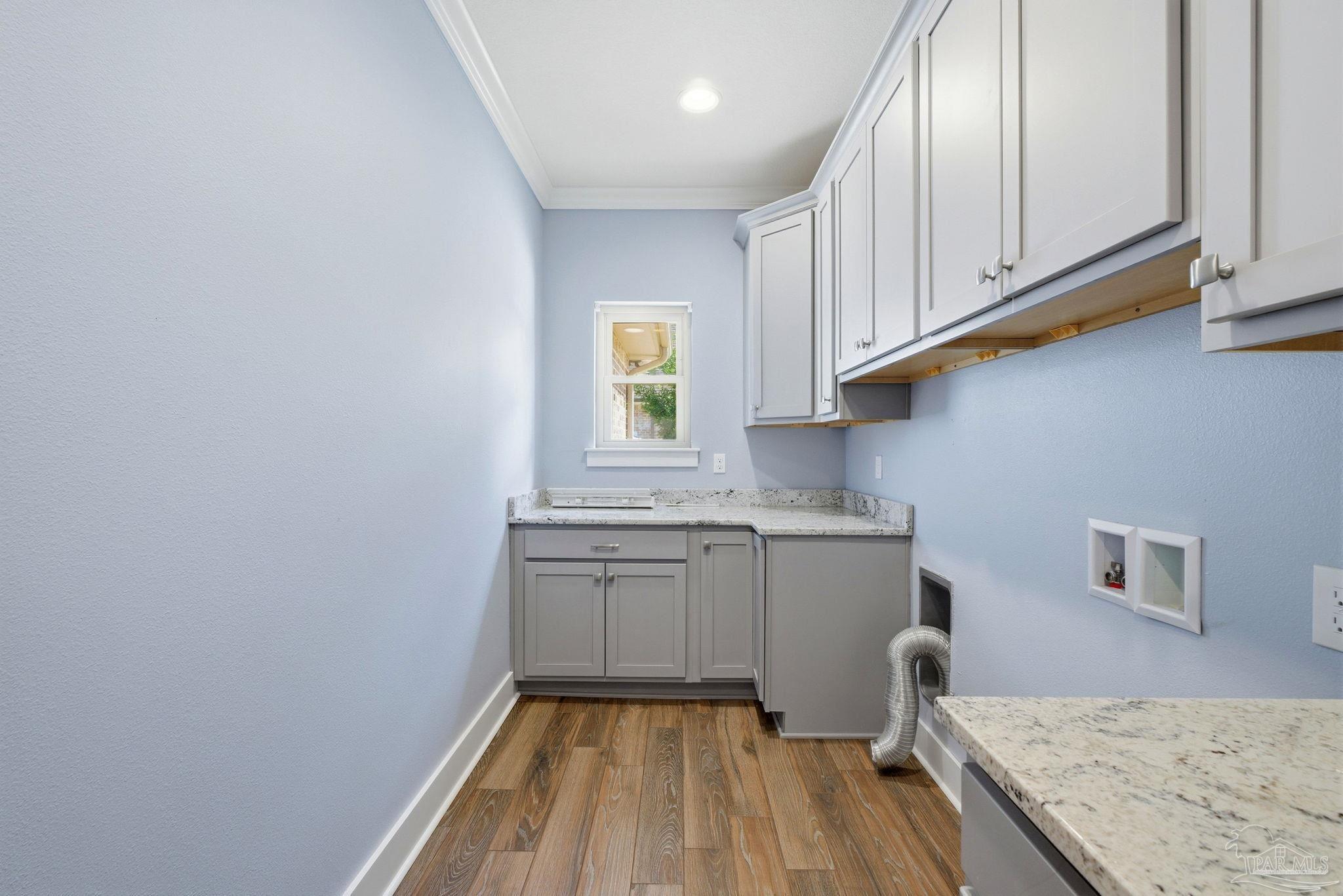 2018 Rambling Oaks Dr