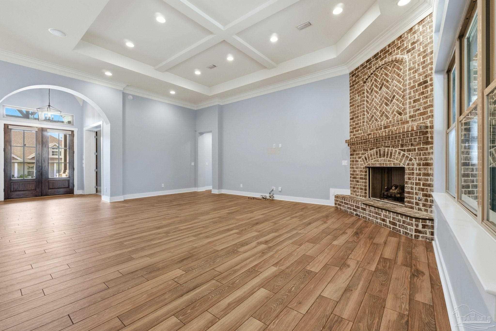 2018 Rambling Oaks Dr