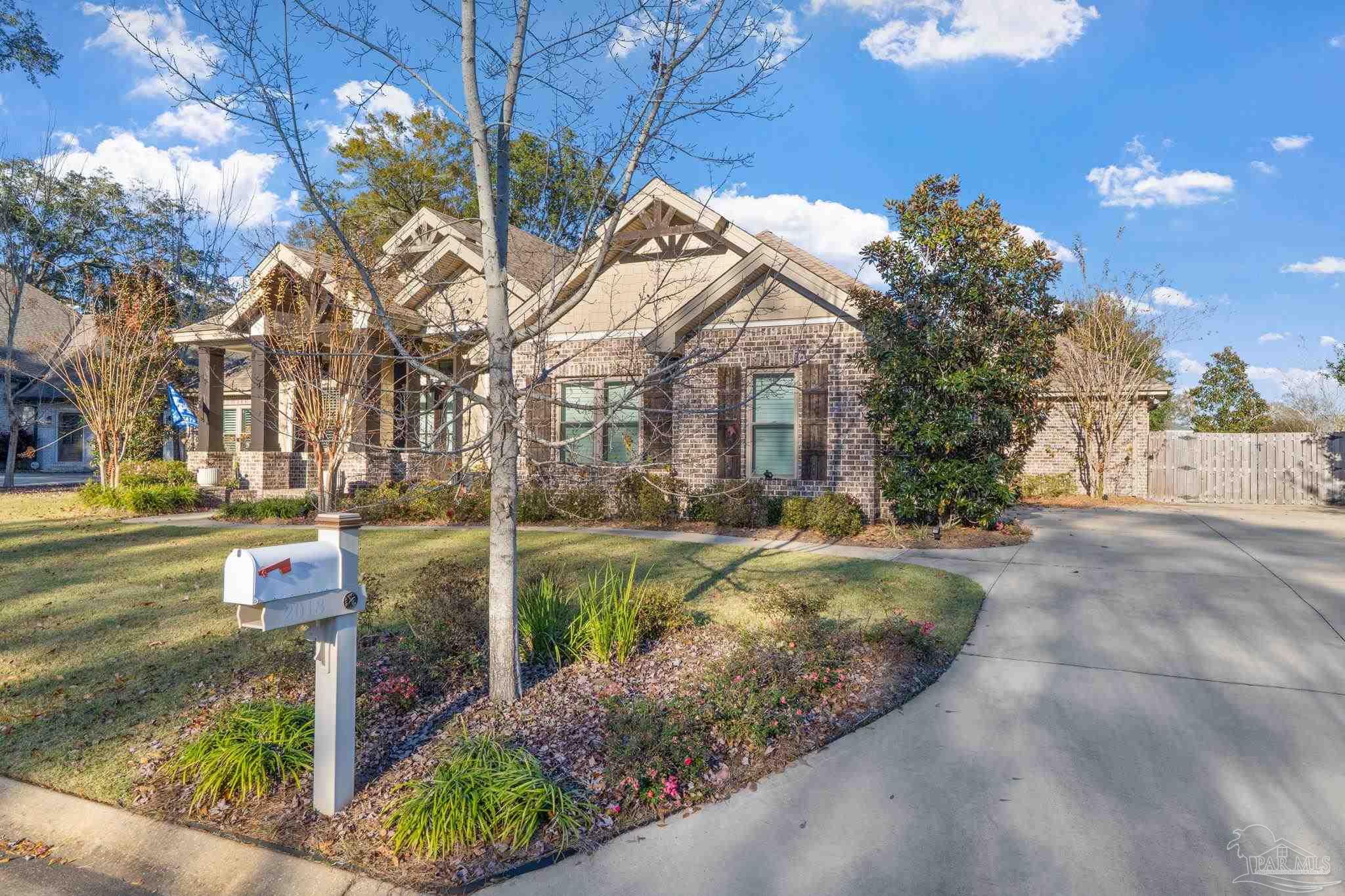 2018 Rambling Oaks Dr
