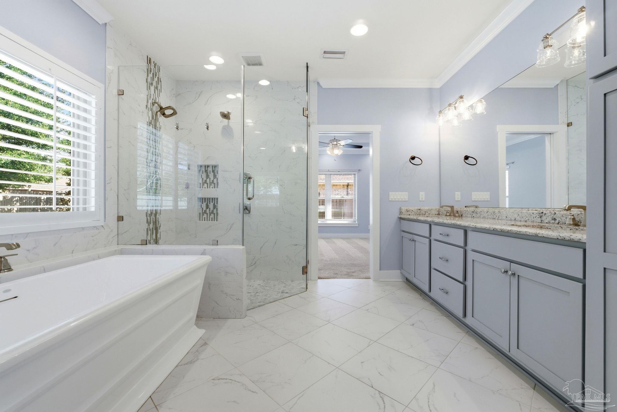 2018 Rambling Oaks Dr