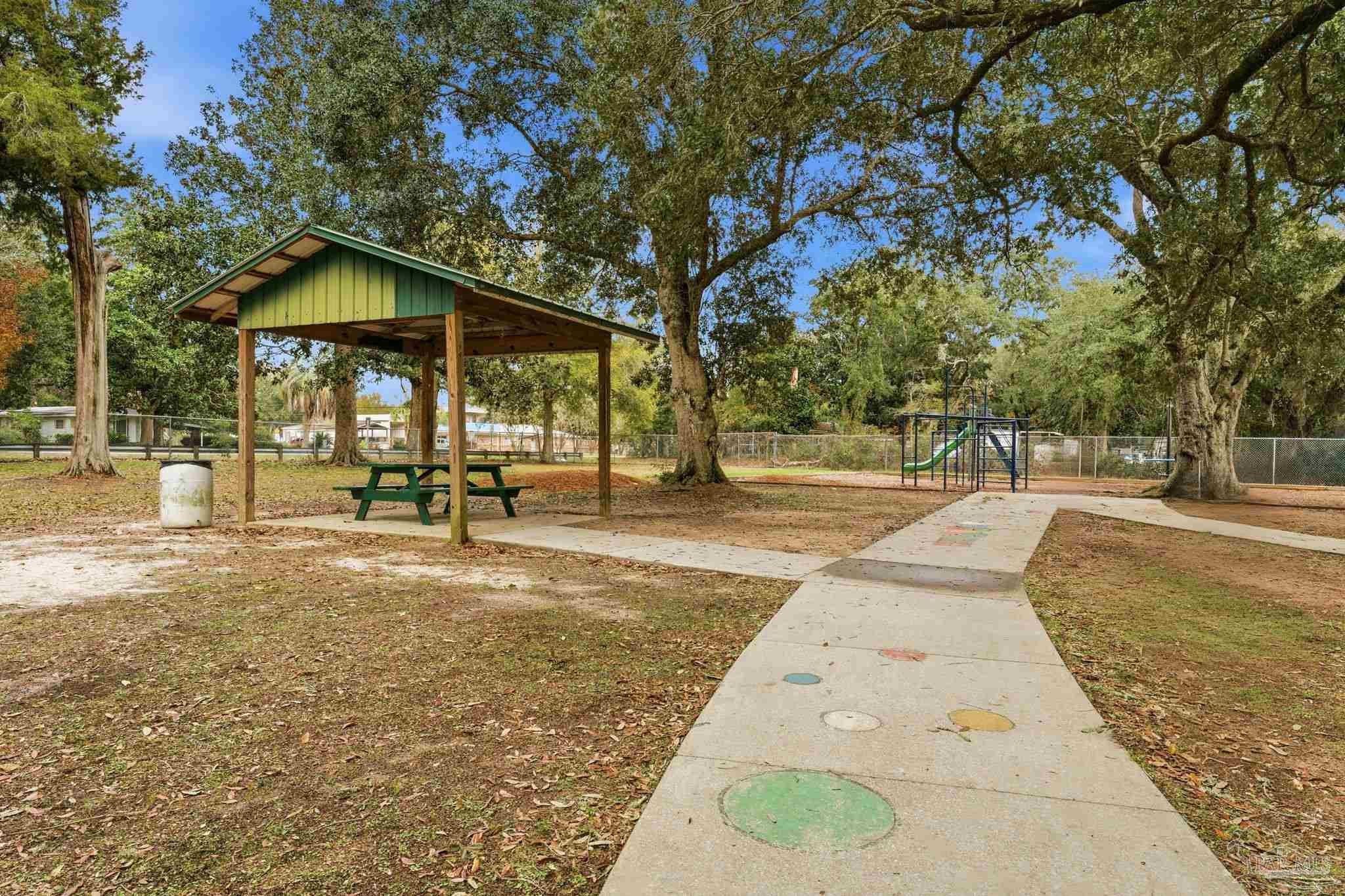 3990 Floridatown Rd