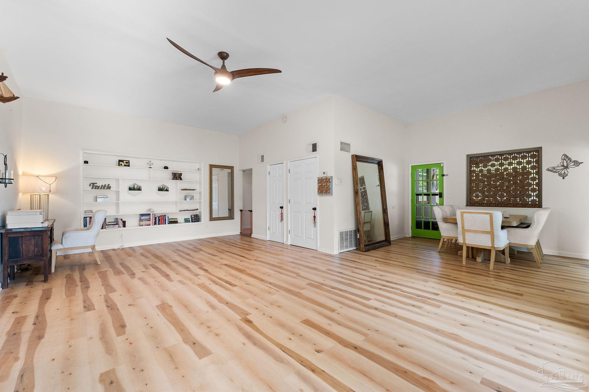 415 Bremen Ave