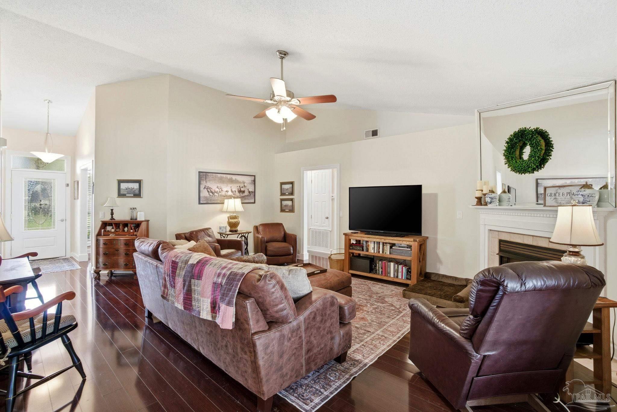1760 Condor Dr