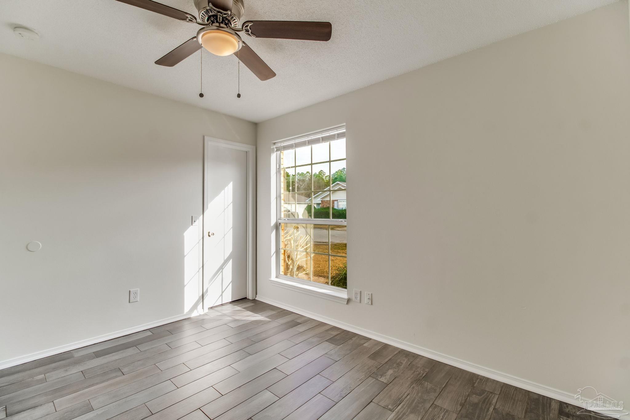 413 Pine Crescent Way