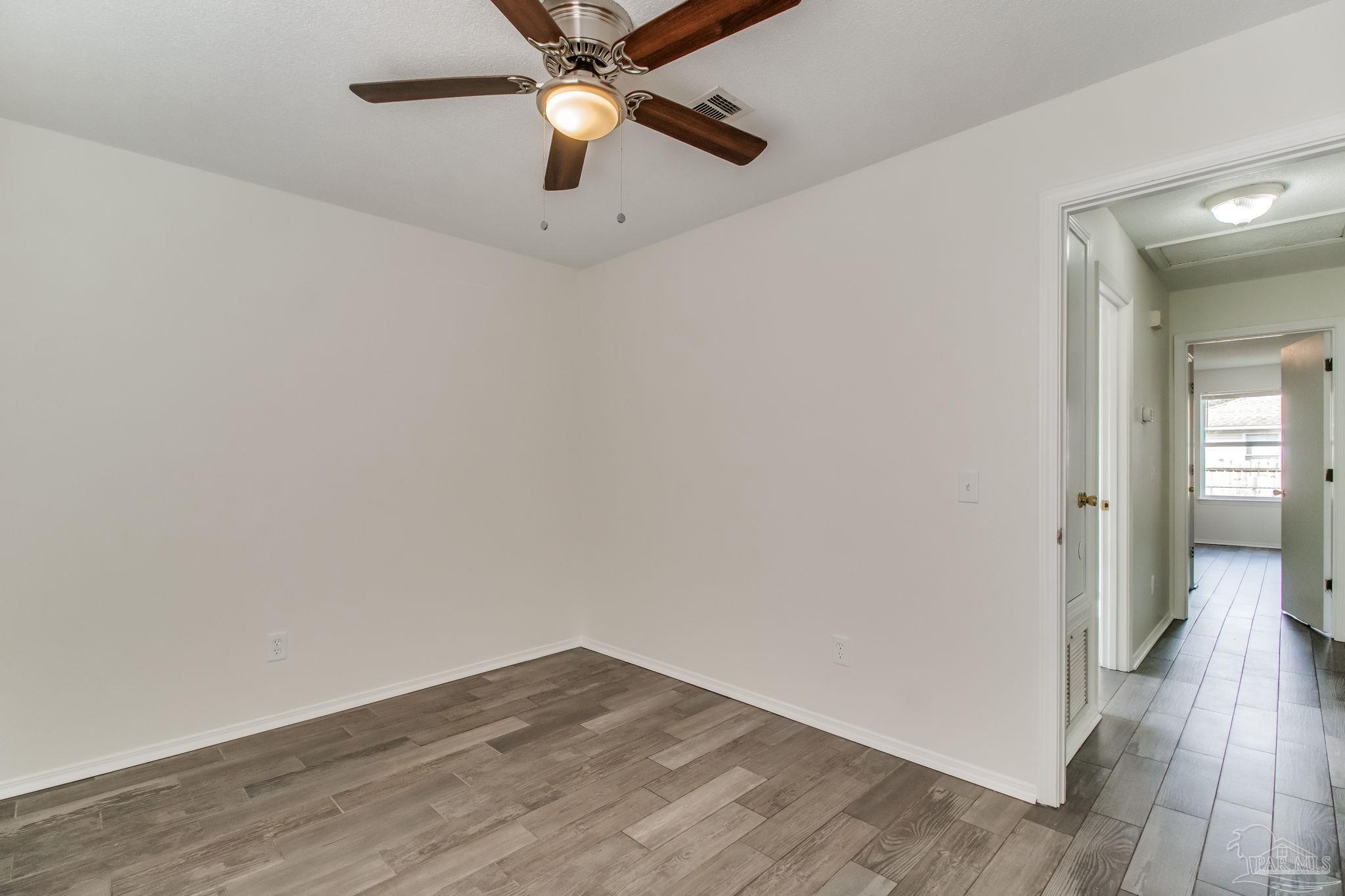 413 Pine Crescent Way