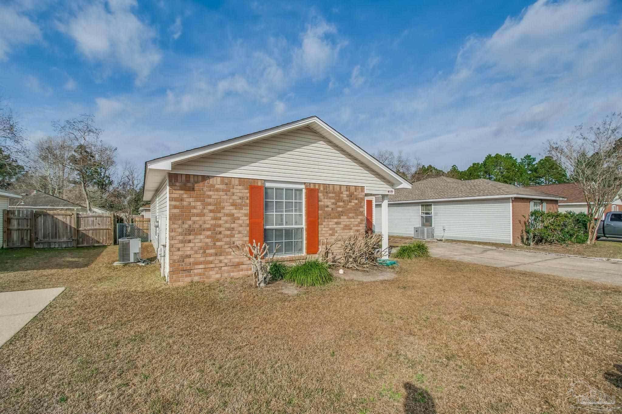 413 Pine Crescent Way