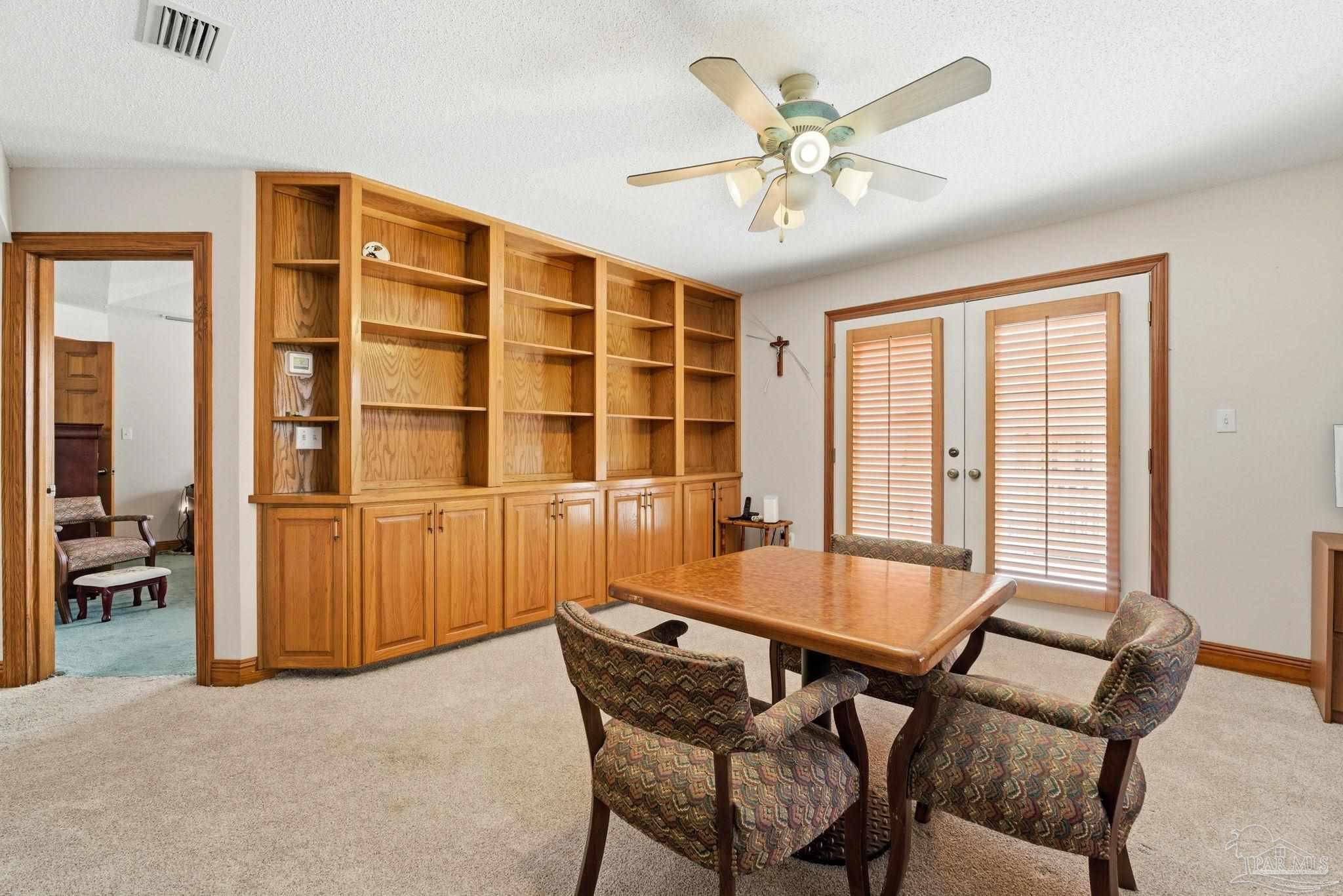 9456 Kainui Dr