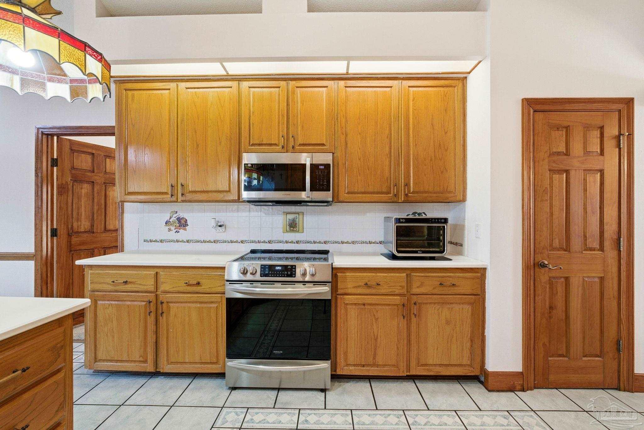 9456 Kainui Dr