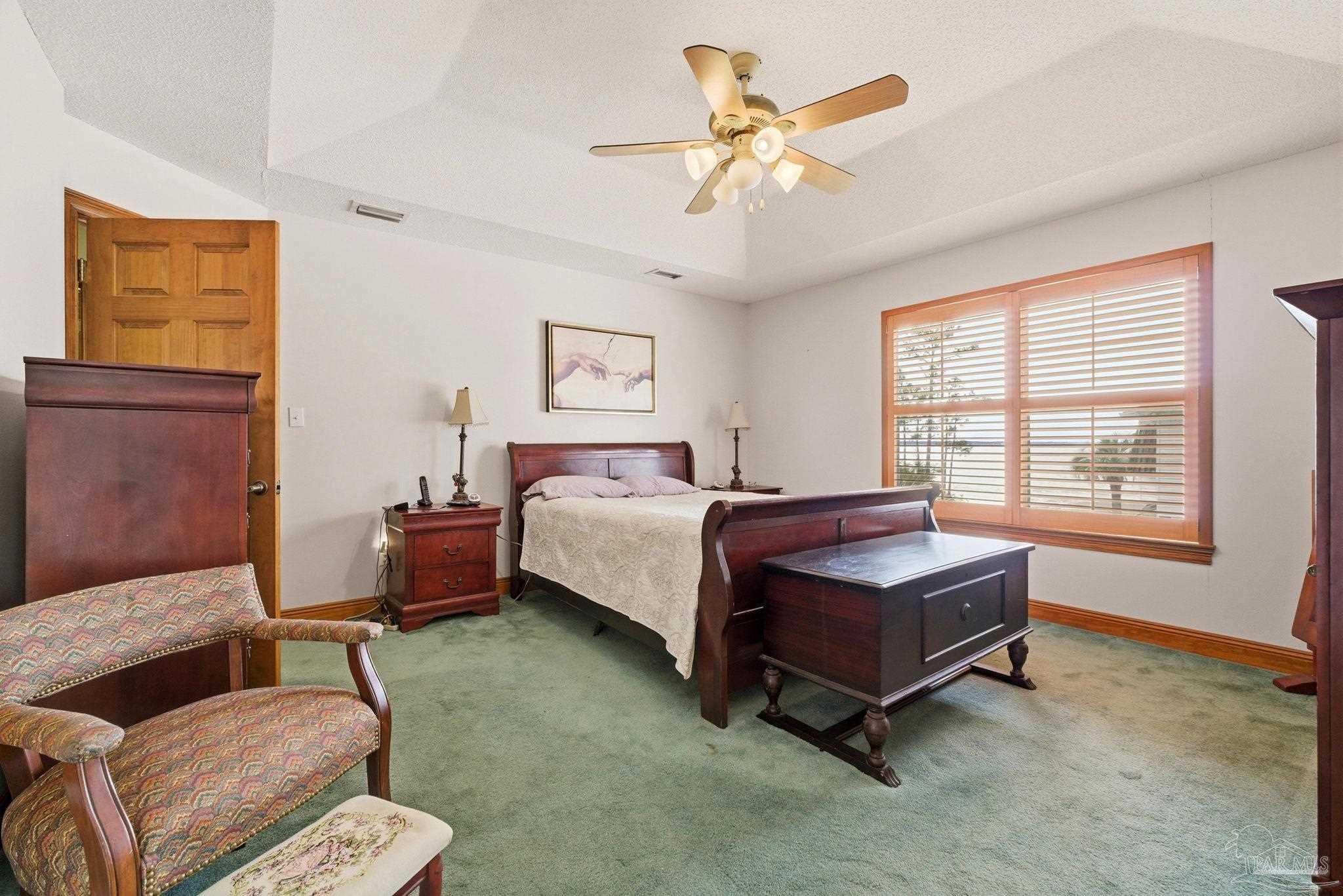 9456 Kainui Dr