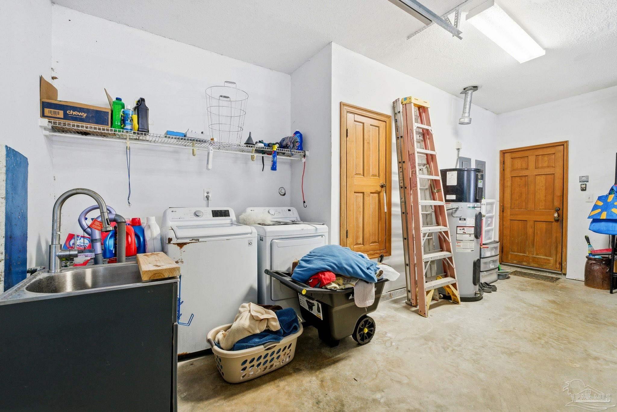 9456 Kainui Dr
