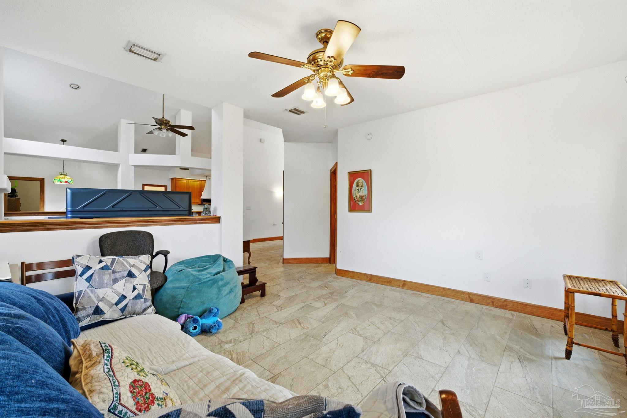 9456 Kainui Dr