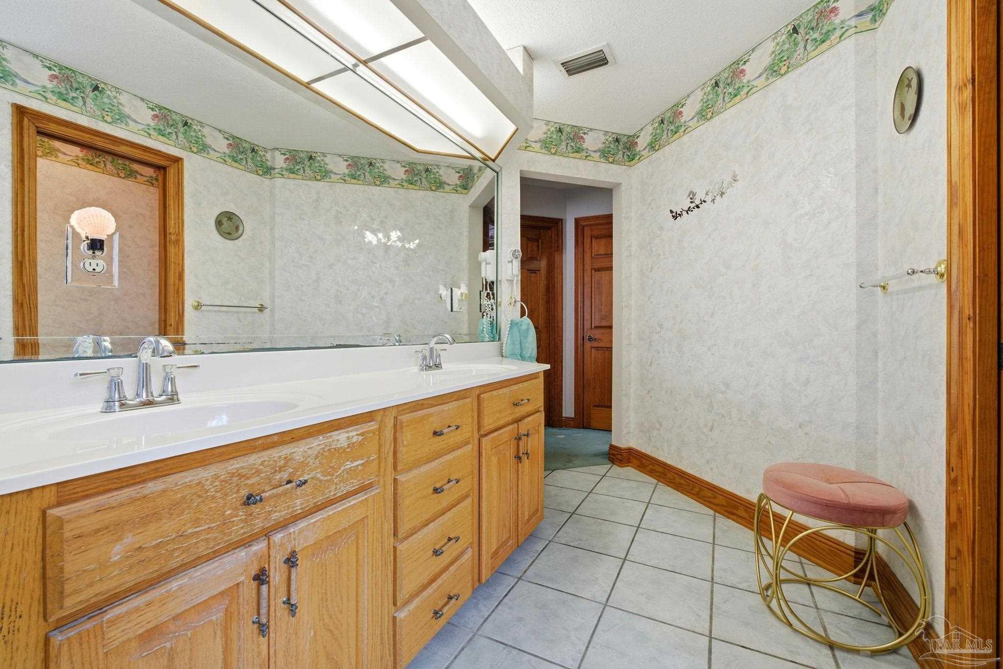 9456 Kainui Dr