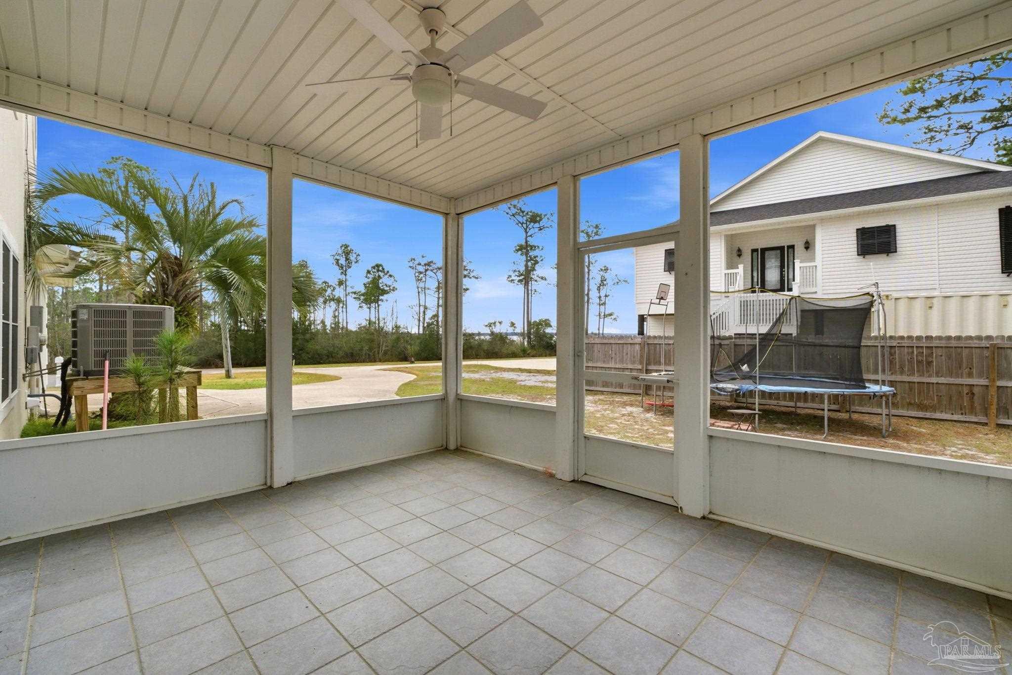 9456 Kainui Dr