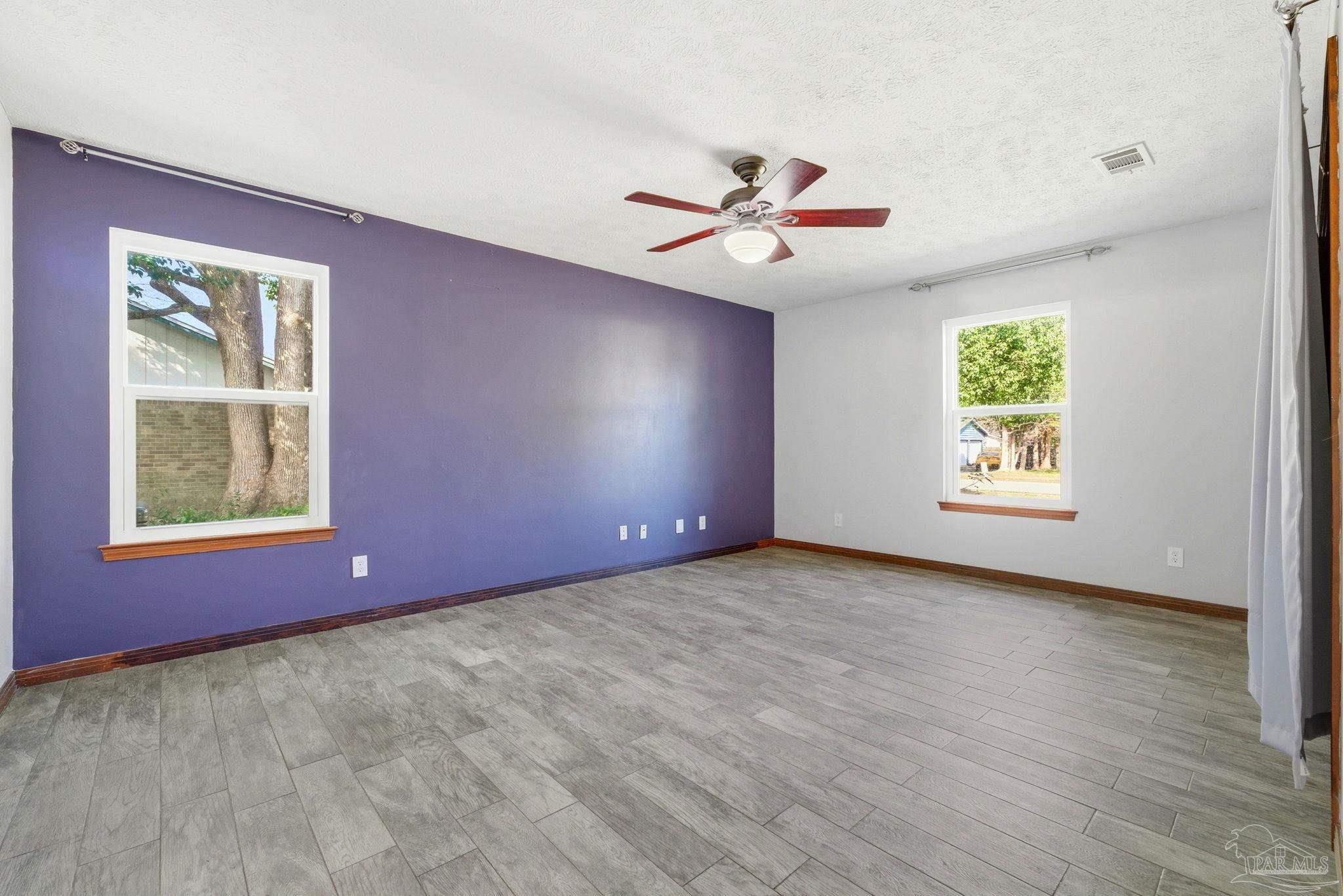 2165 Cliffbrook Ave