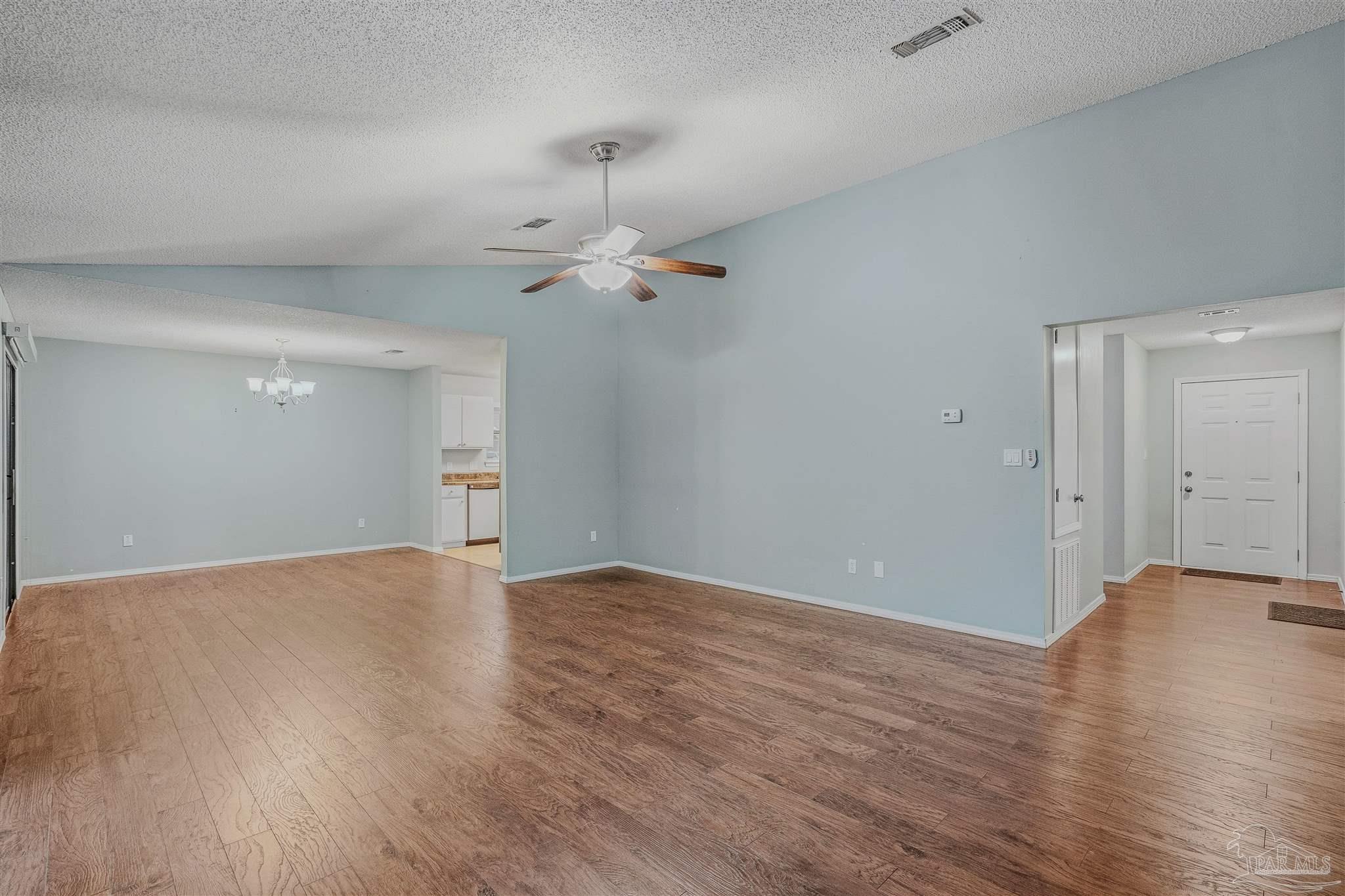4785 Tami Ln