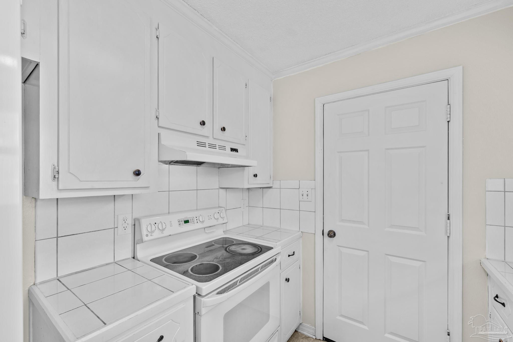 336 Crestfield Cir