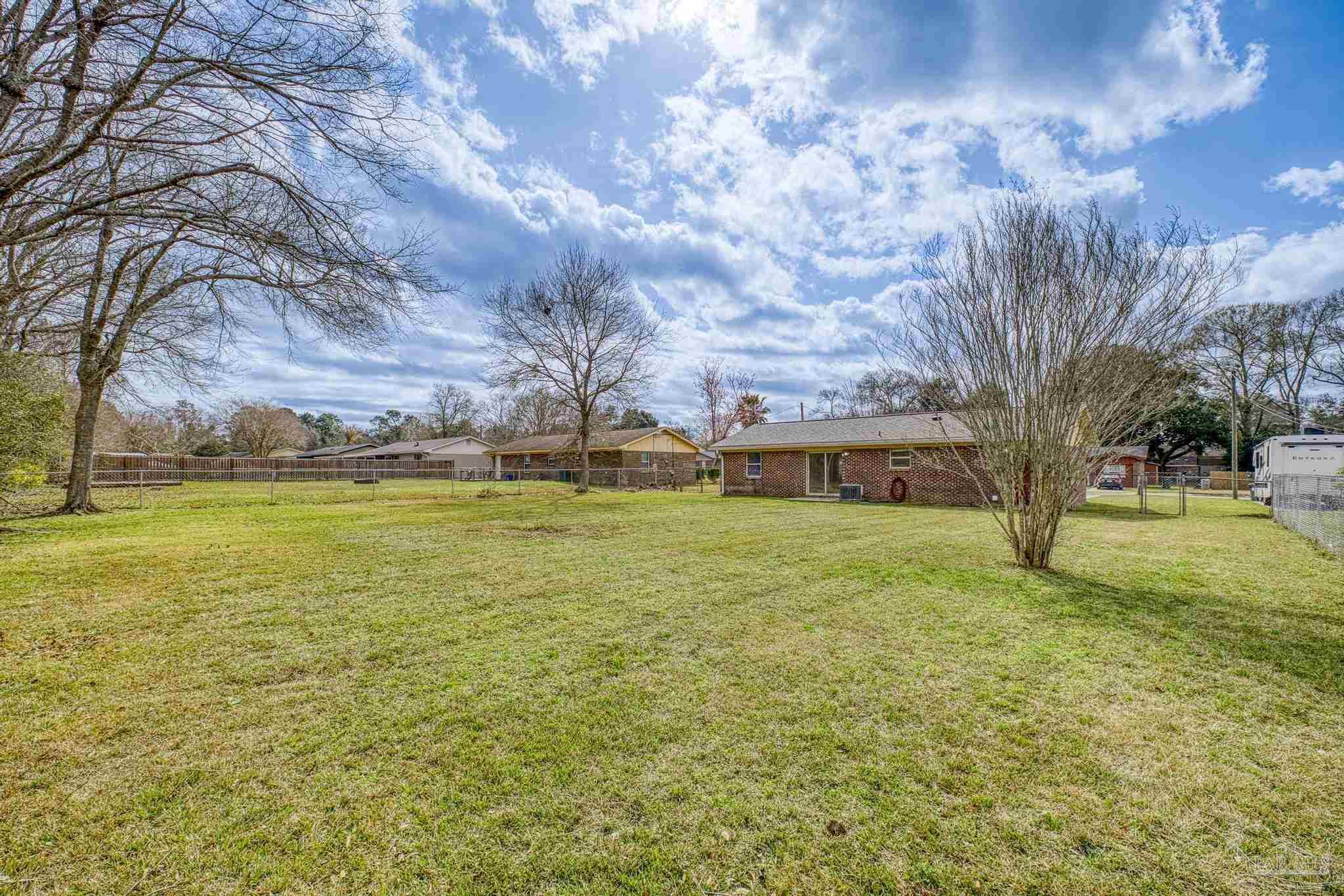336 Crestfield Cir