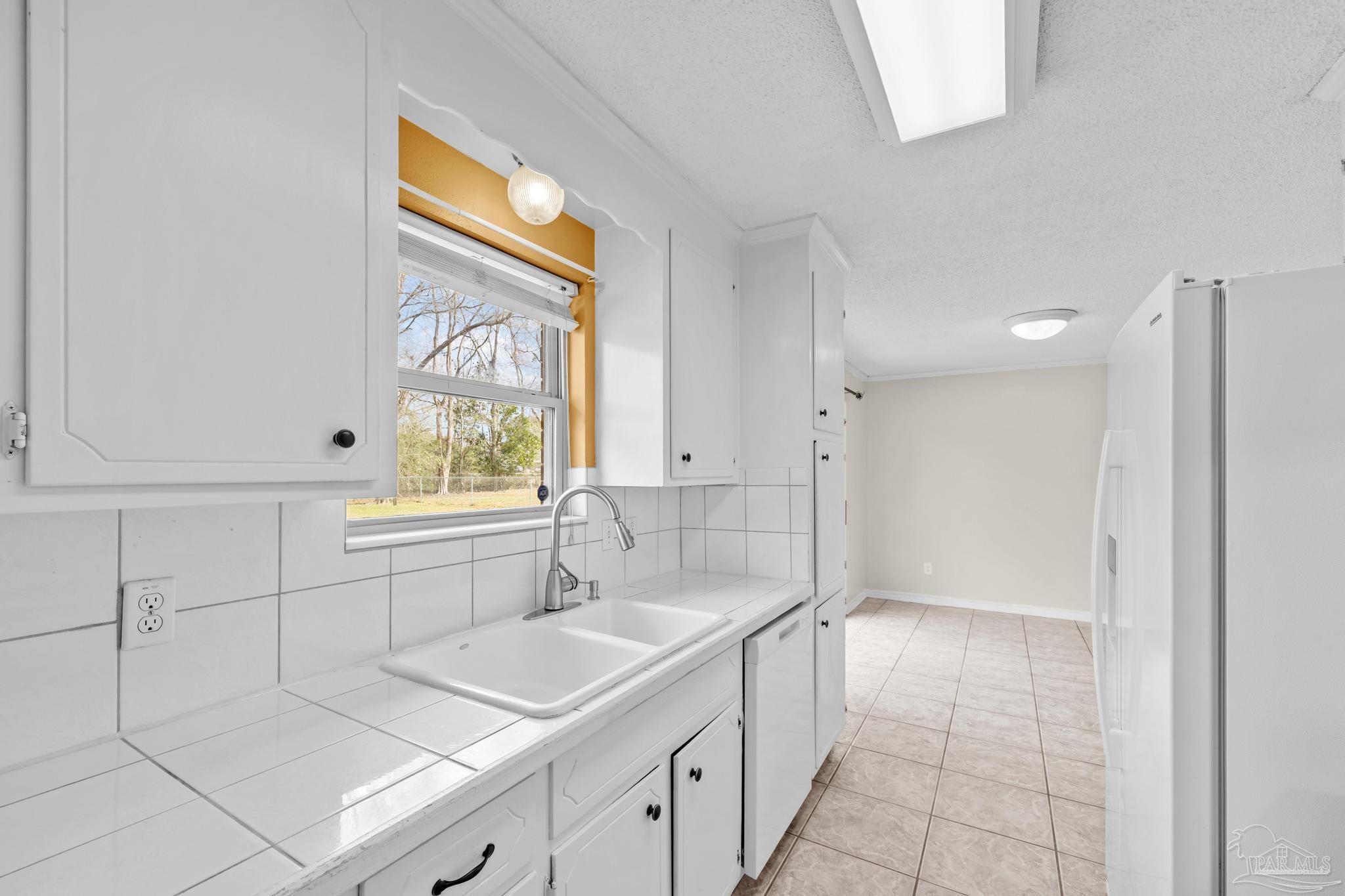 336 Crestfield Cir