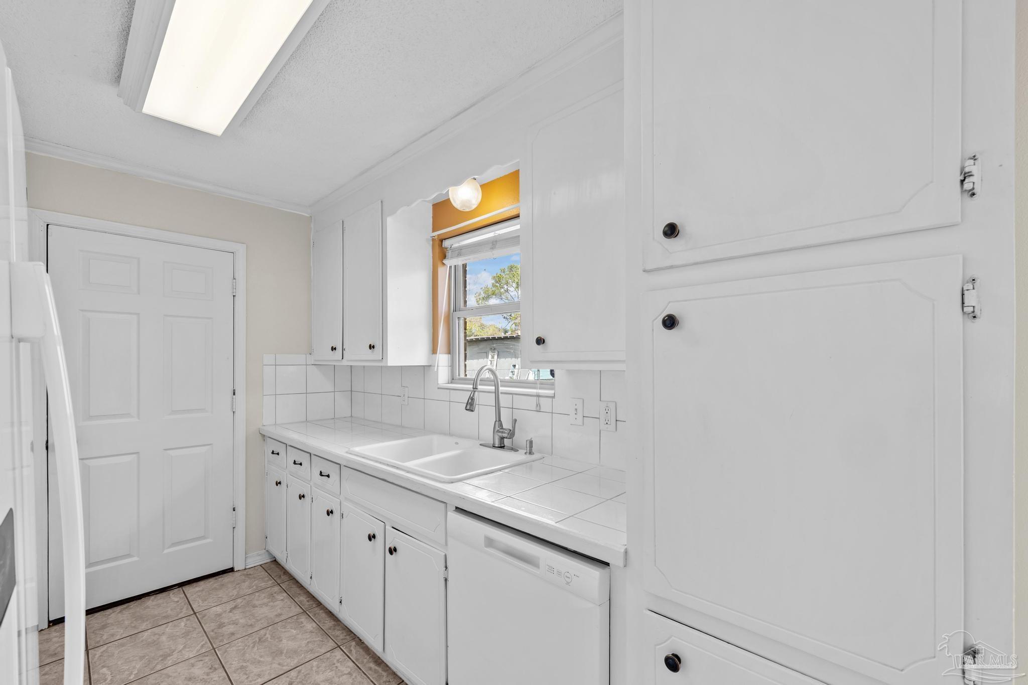 336 Crestfield Cir