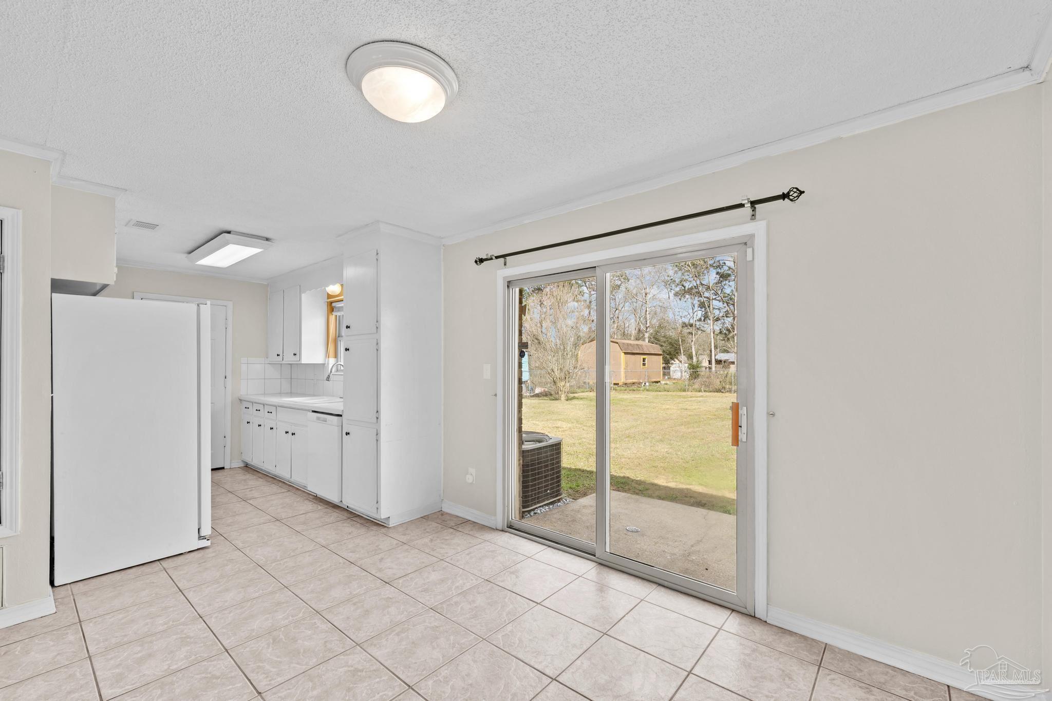 336 Crestfield Cir