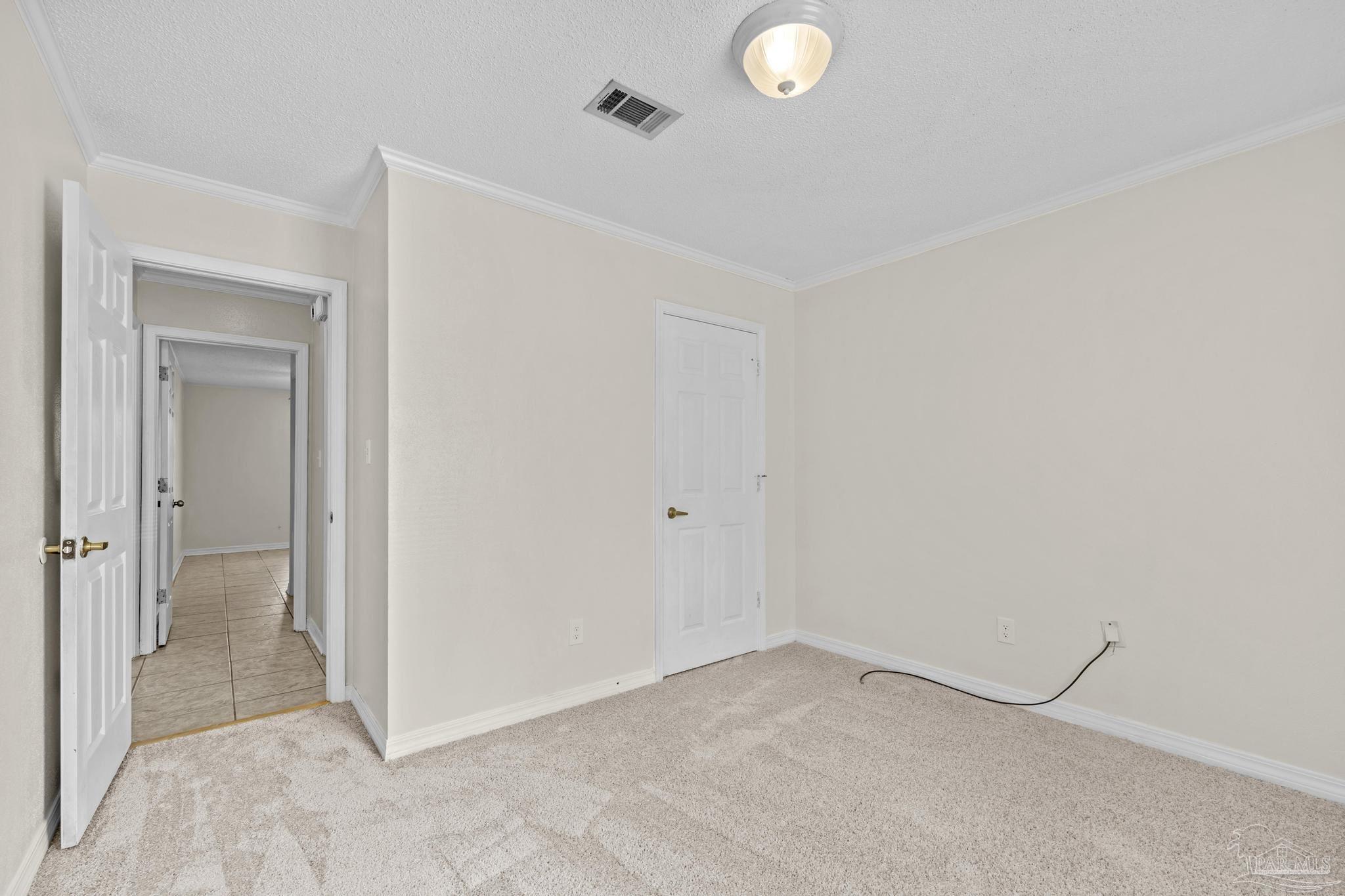 336 Crestfield Cir