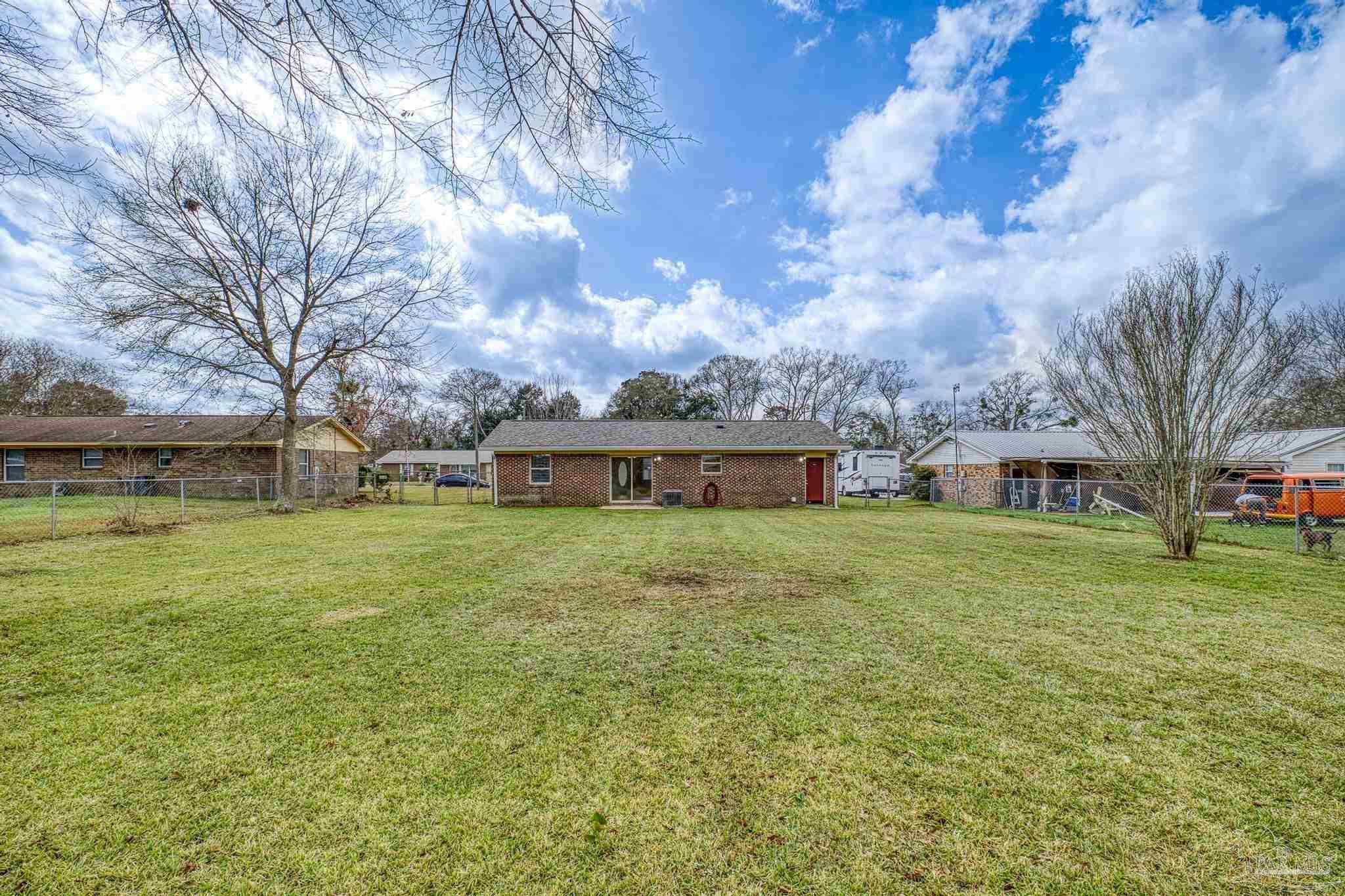 336 Crestfield Cir