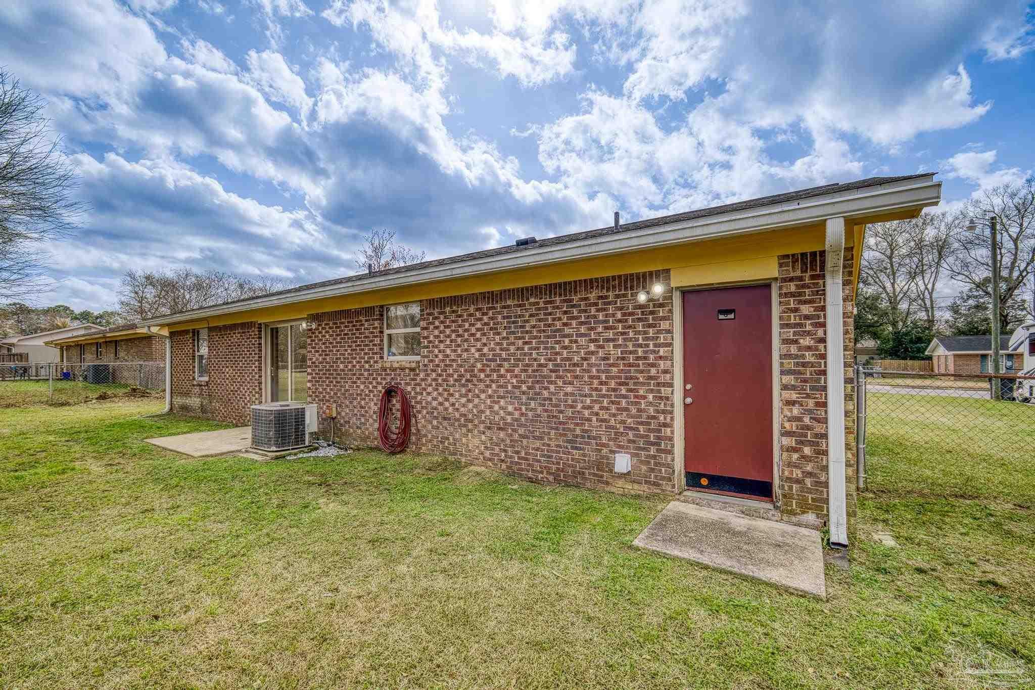 336 Crestfield Cir