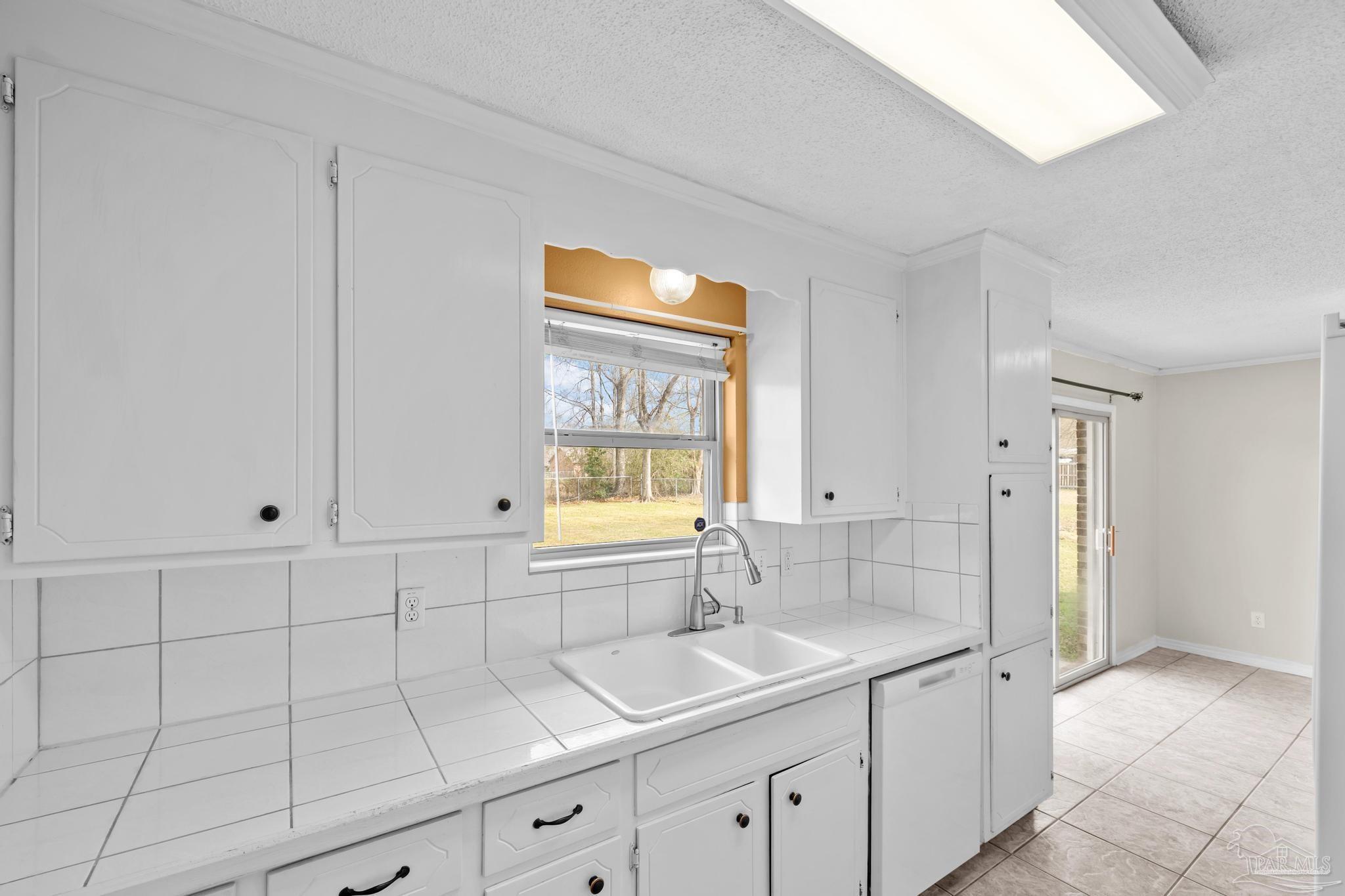 336 Crestfield Cir