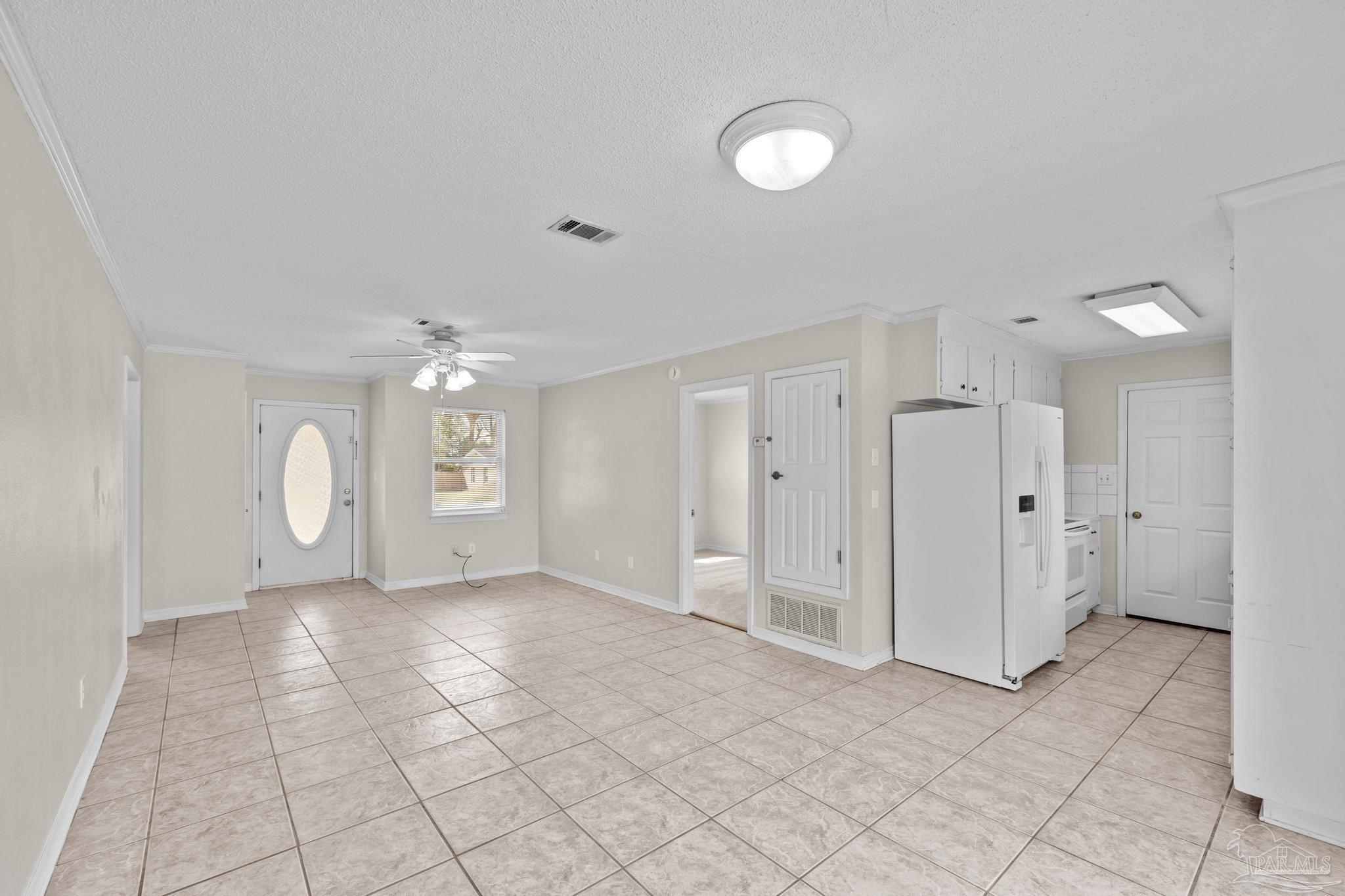 336 Crestfield Cir