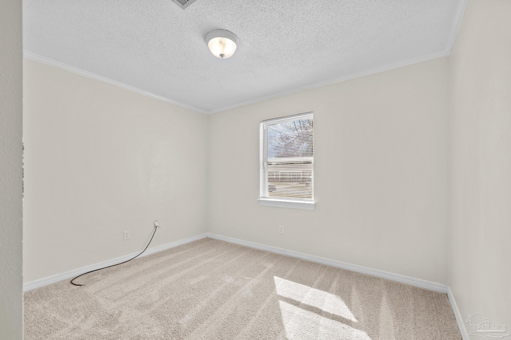 336 Crestfield Cir