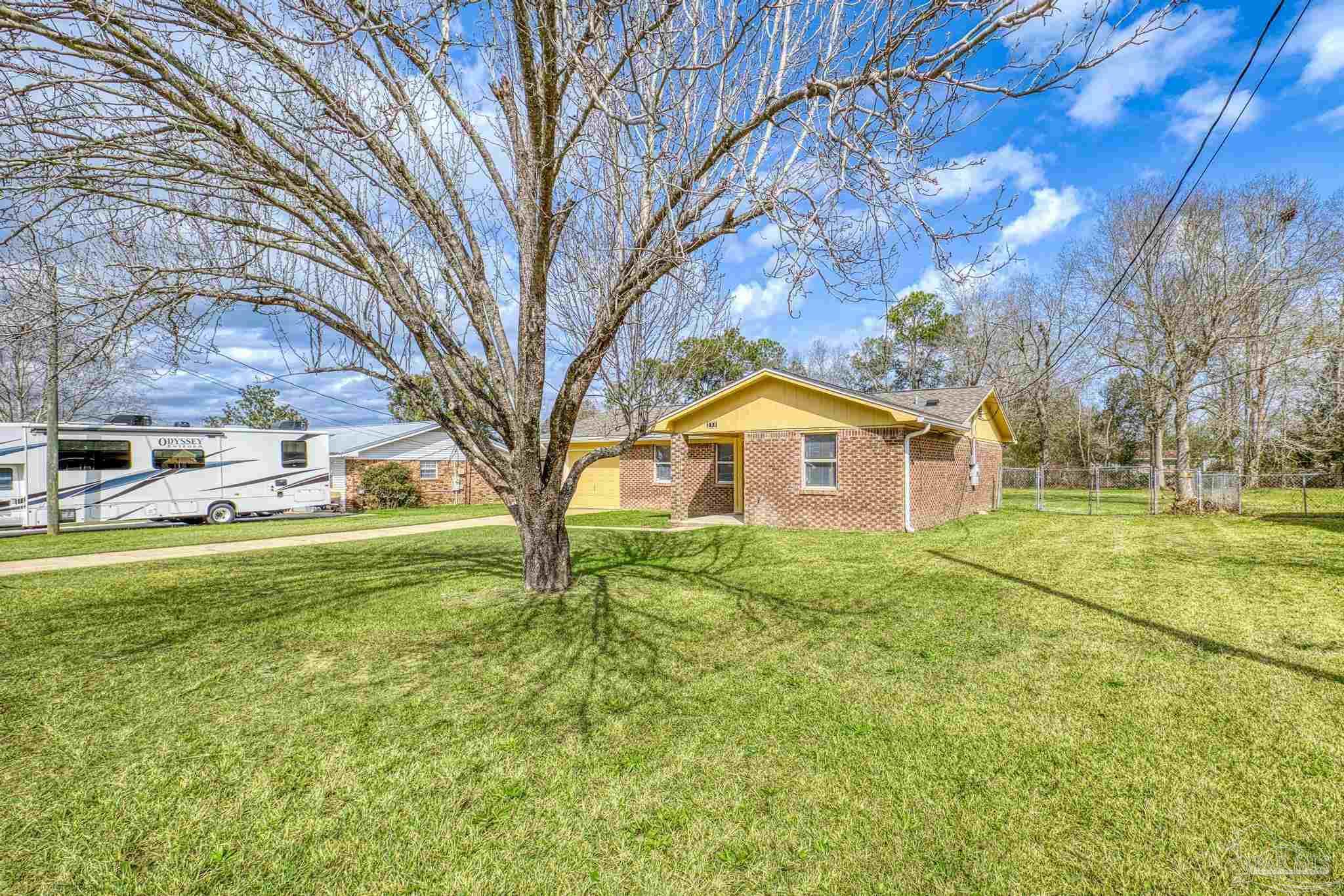336 Crestfield Cir