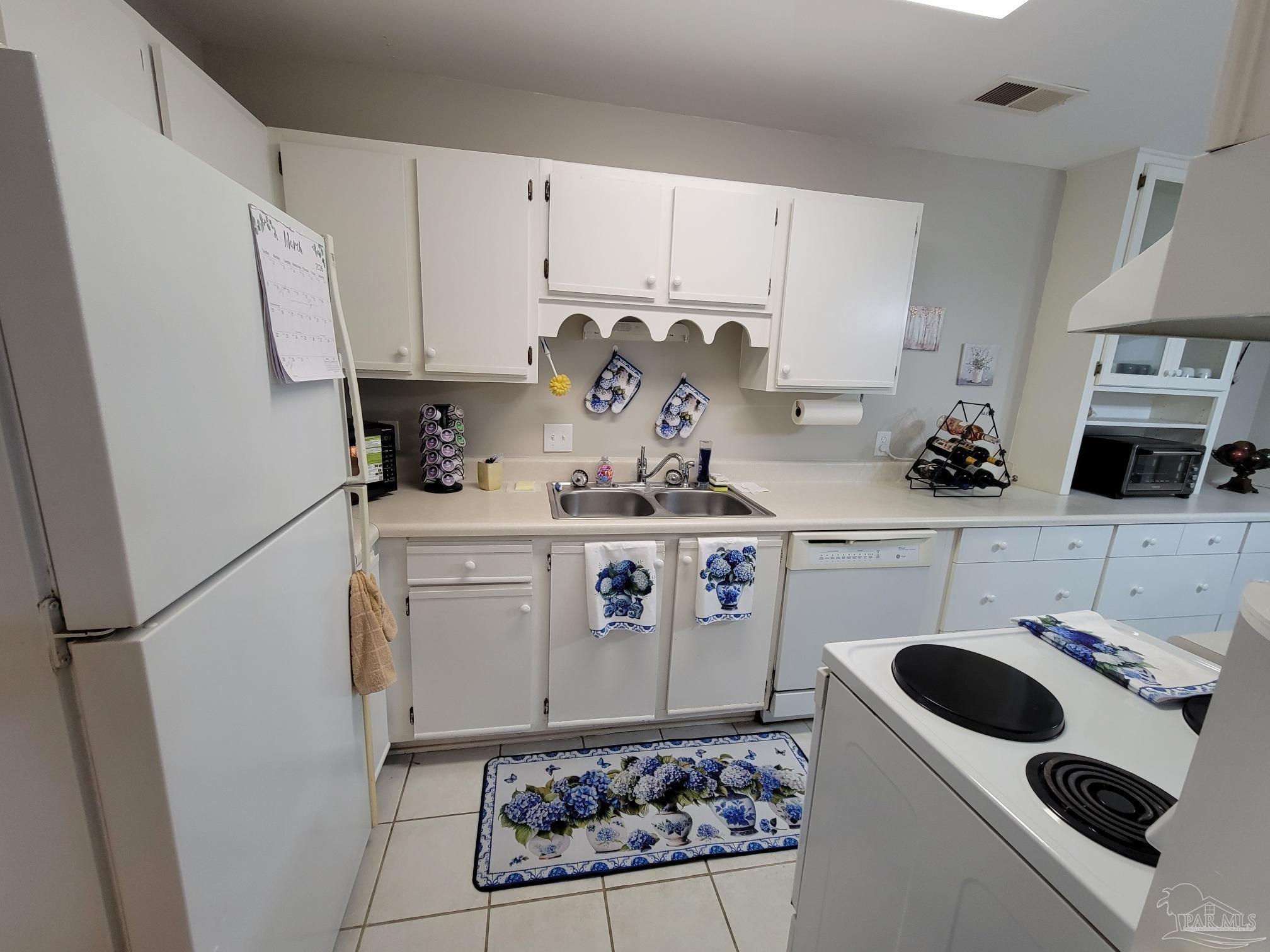 1440 N 61st Ave # 7B
