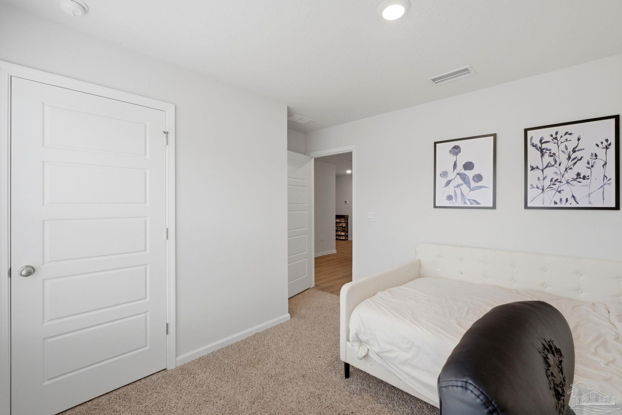 1900 High Ridge Ct