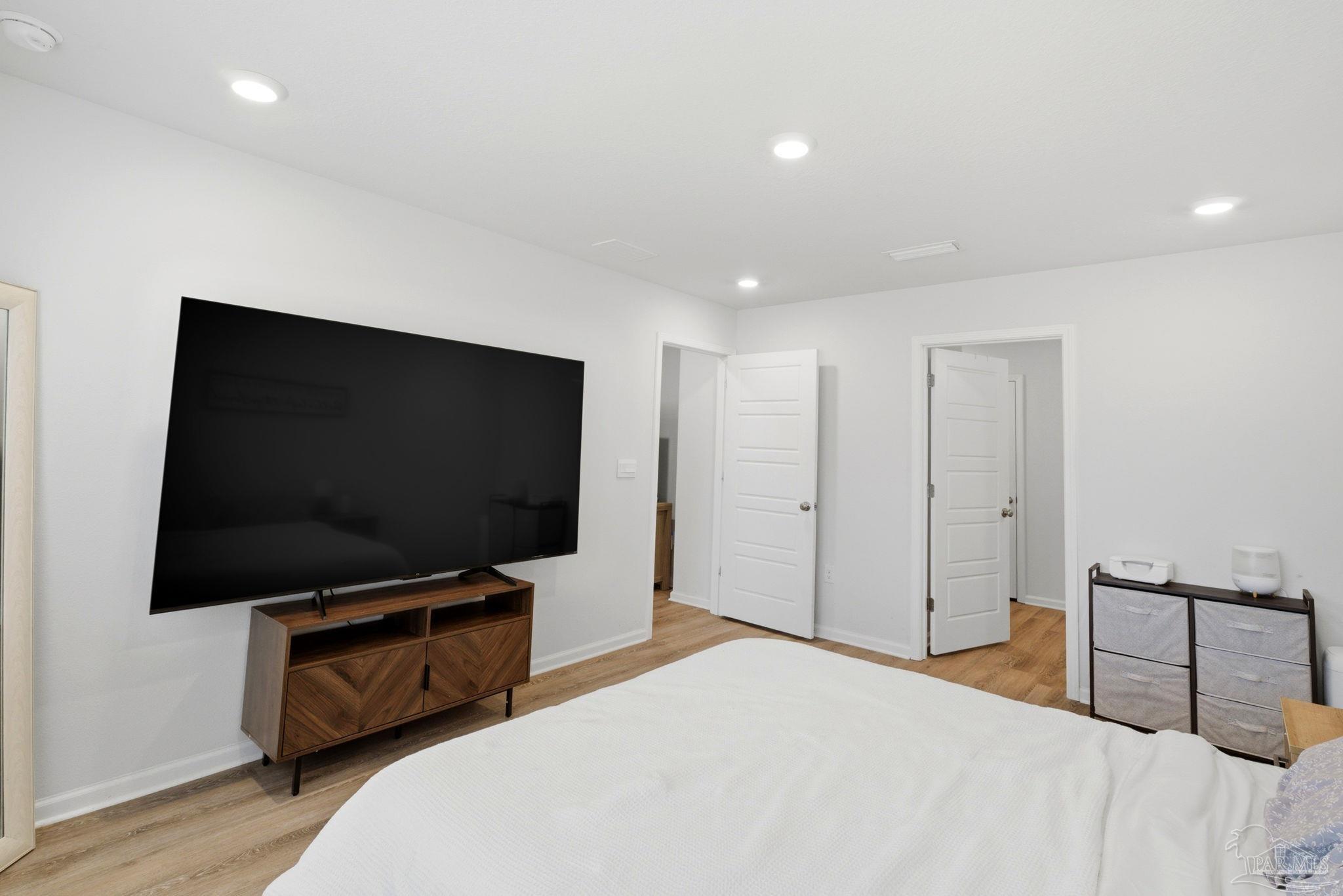 1900 High Ridge Ct