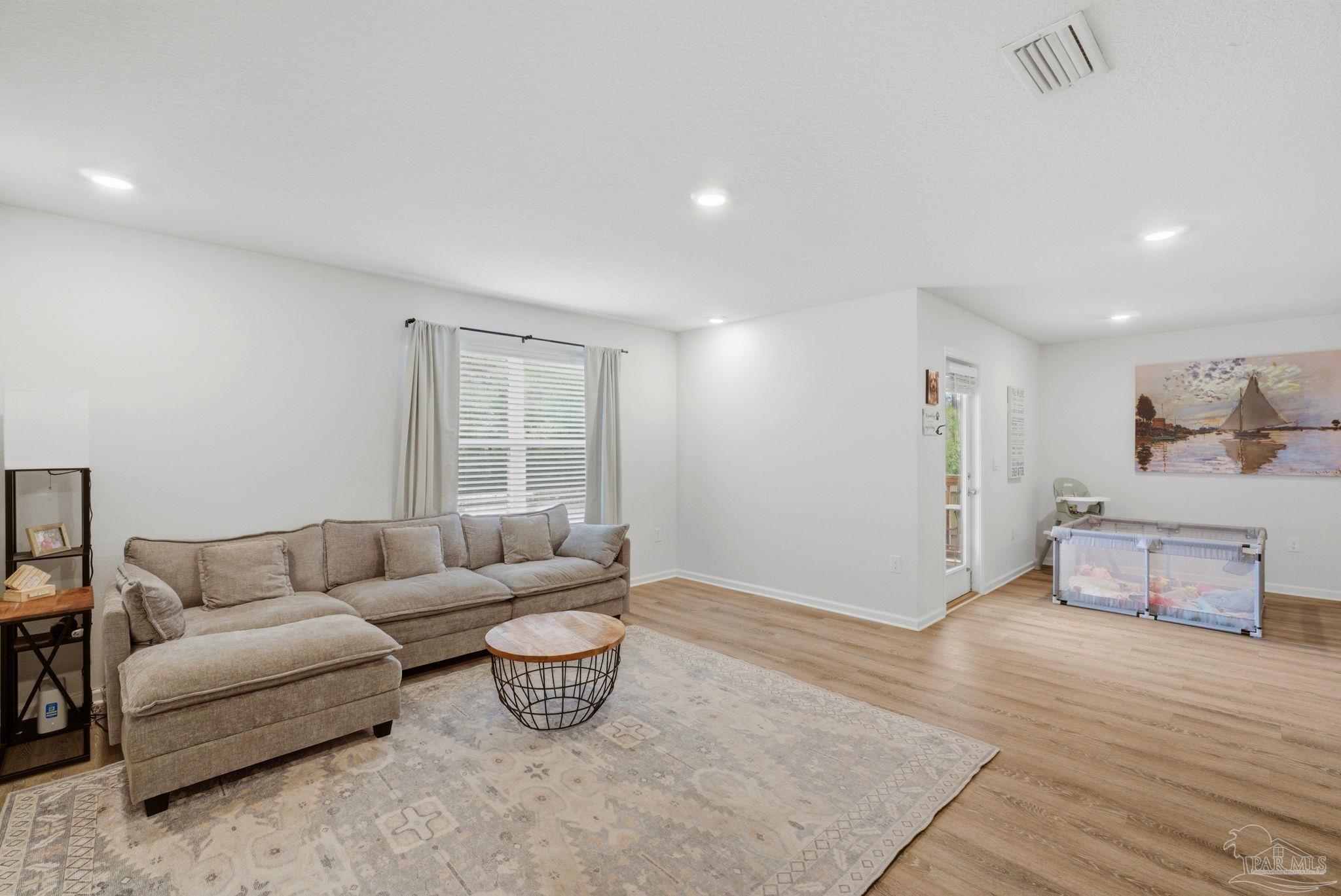 1900 High Ridge Ct