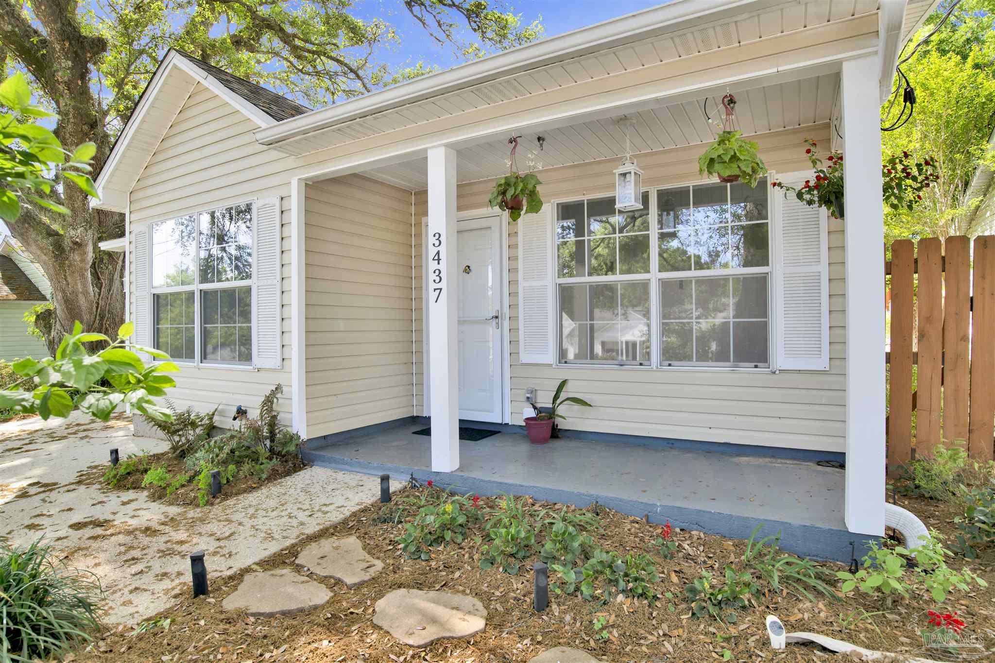 3437 Riverside Dr