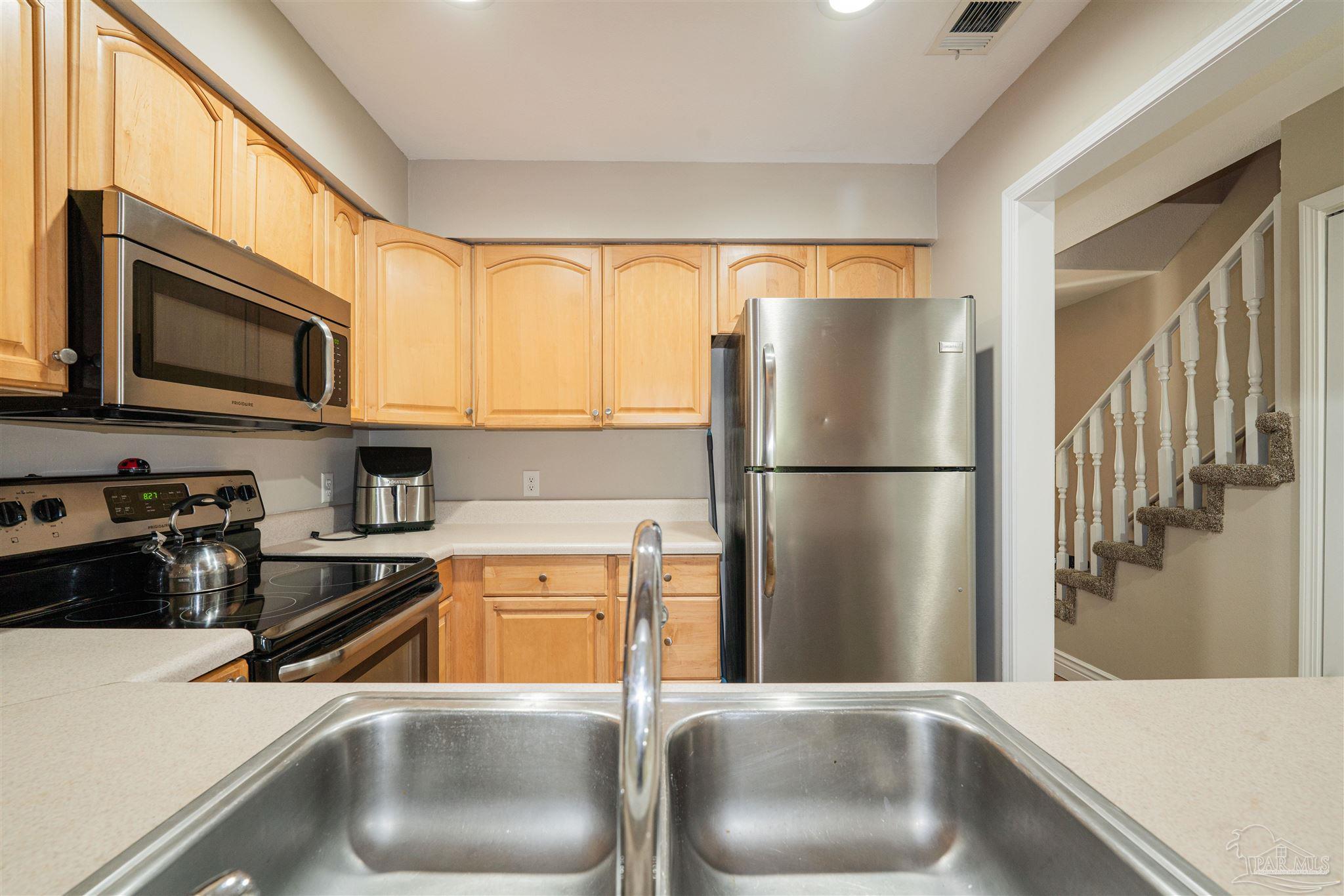 10199 Vixen Pl