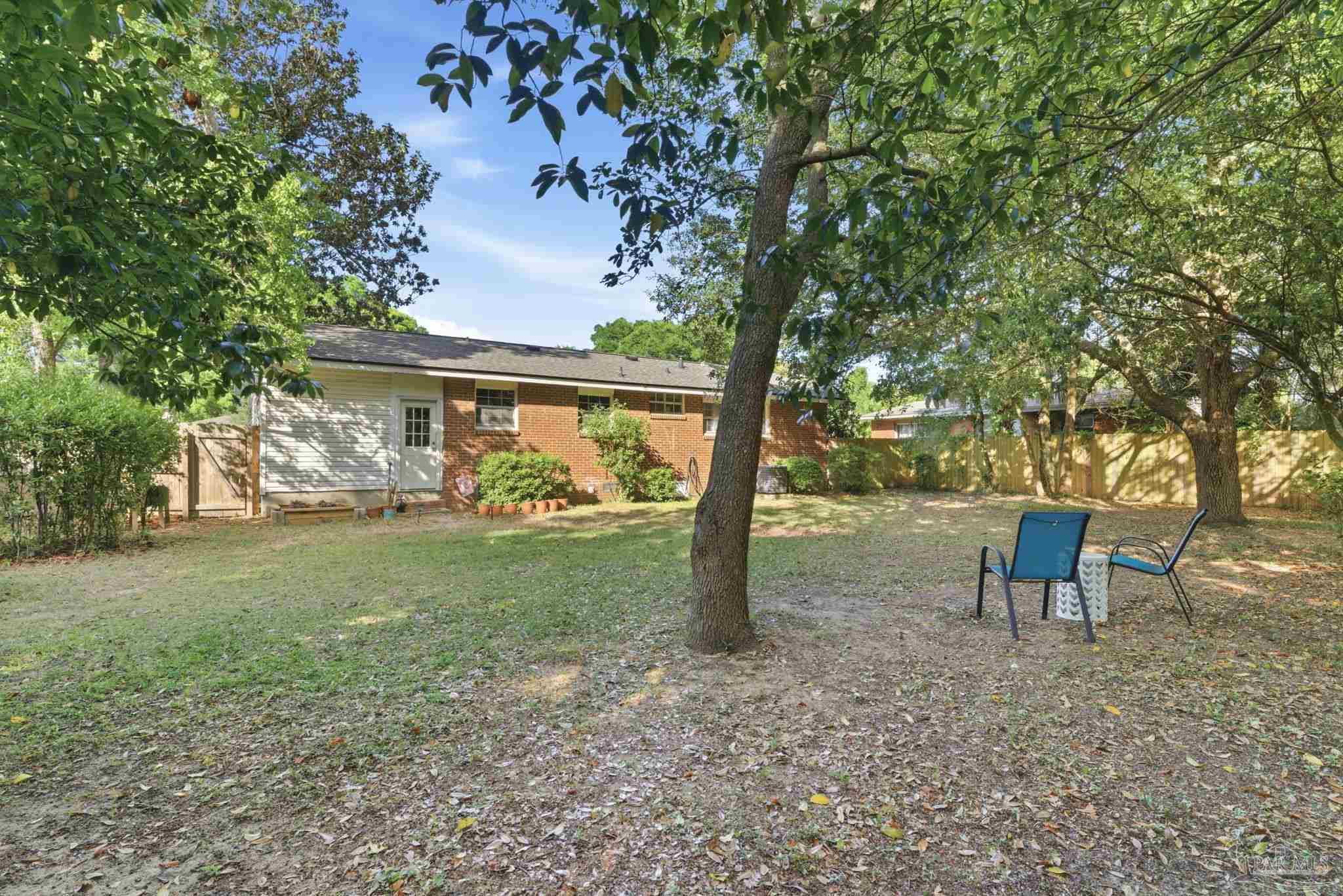 3751 Whispering Pines Dr