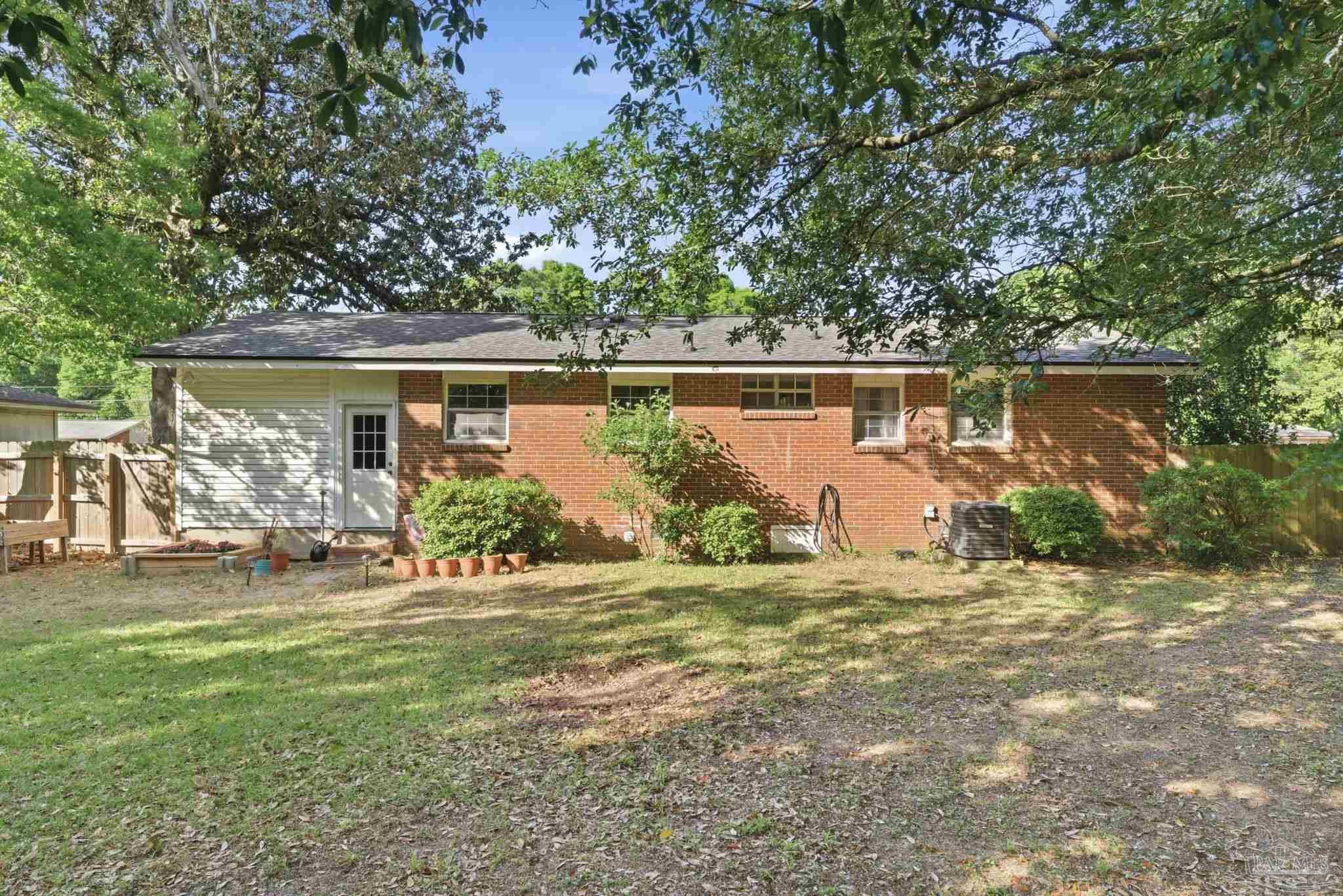 3751 Whispering Pines Dr