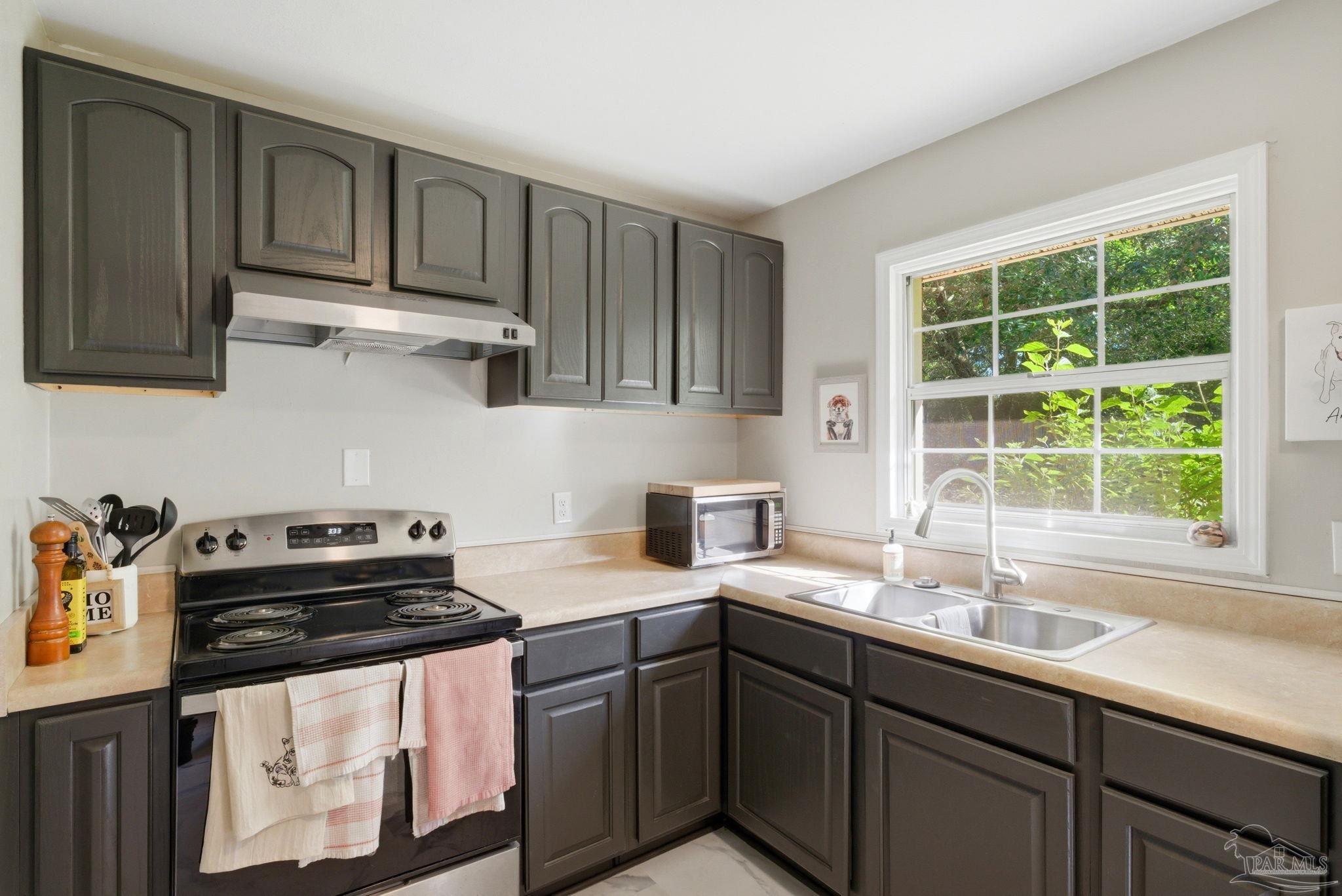 3751 Whispering Pines Dr