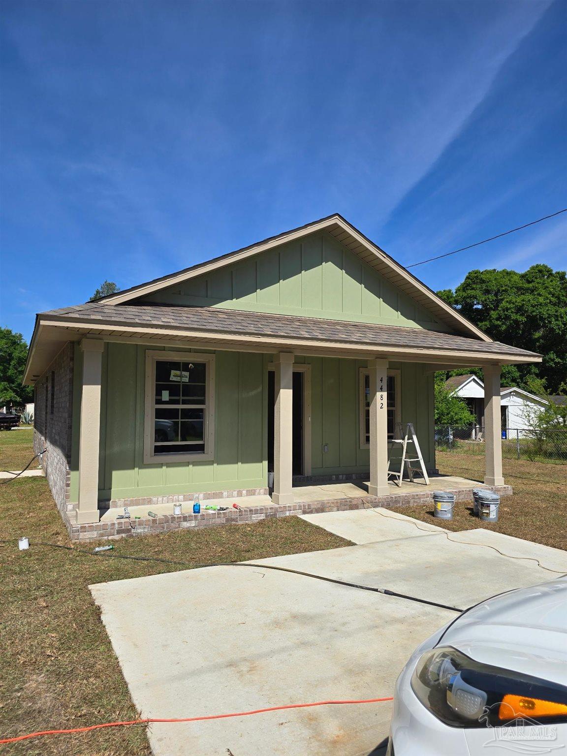 4482 Oak Ln